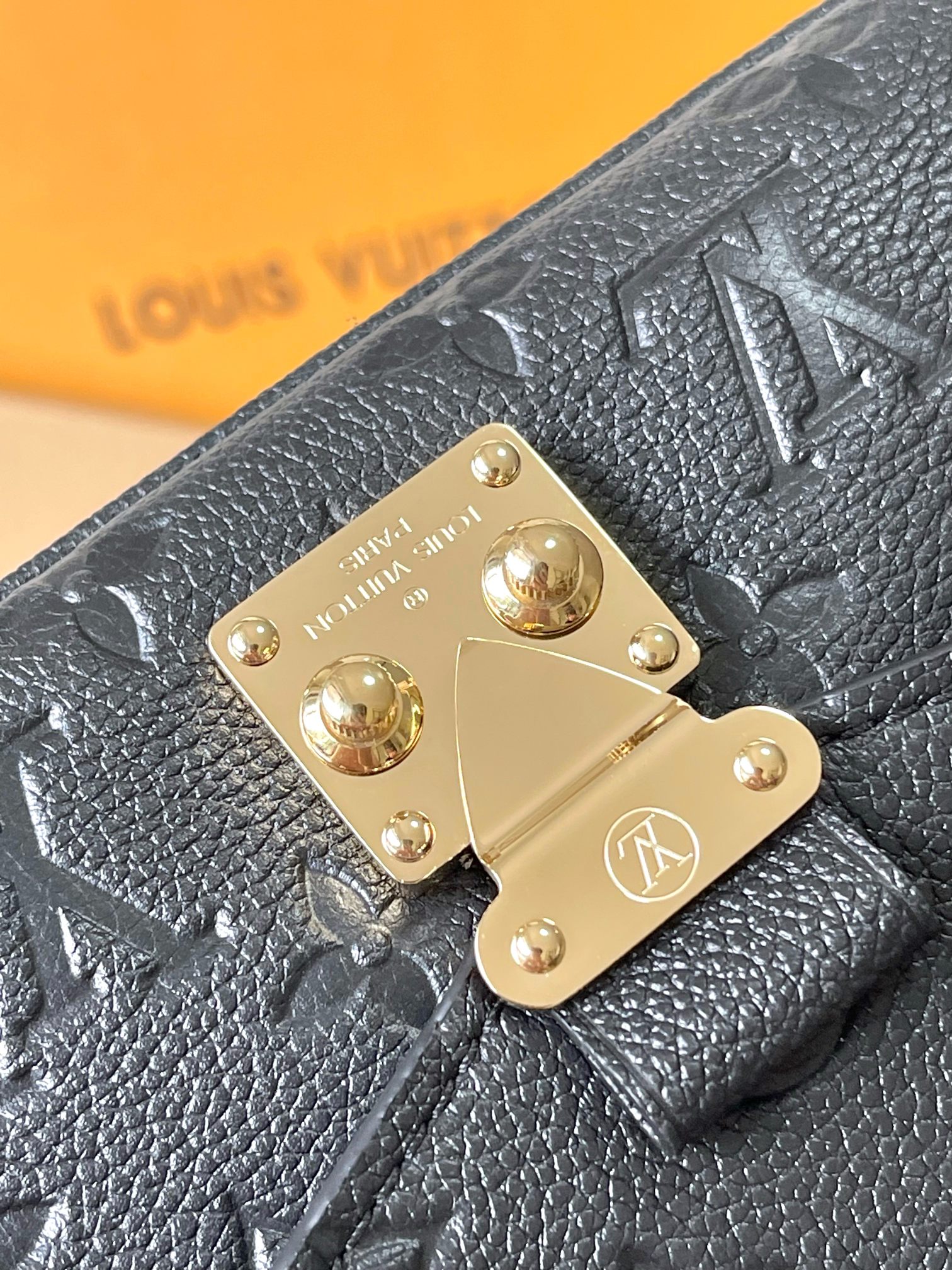 Louis Vuitton Pochette Metis East West Handbag - Image 5