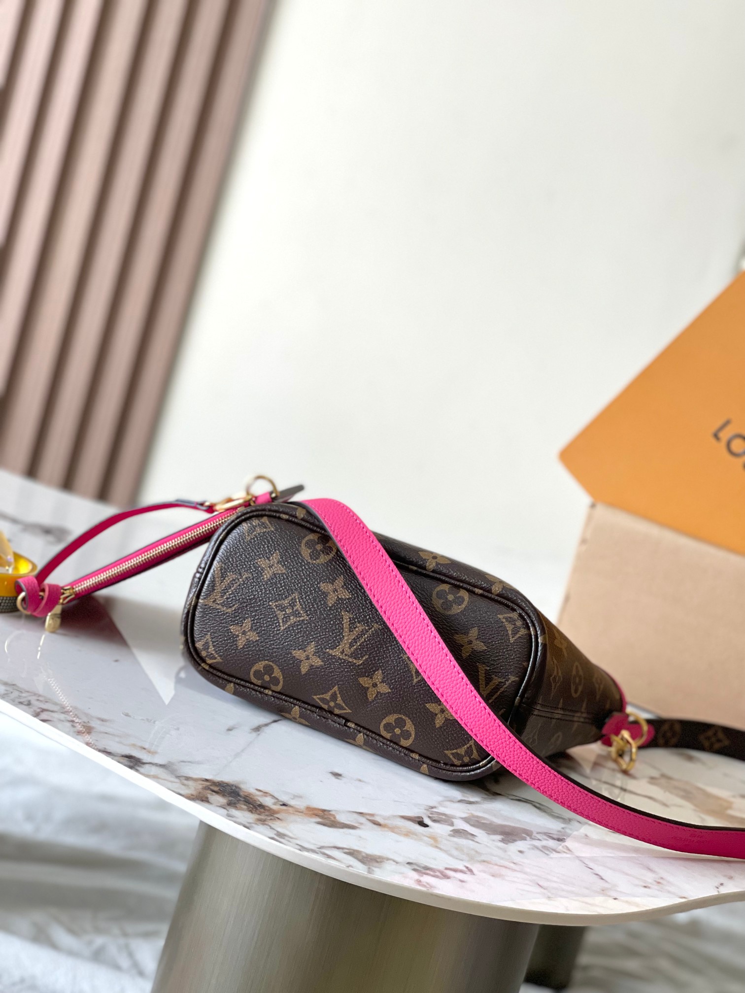 Neverfull Bandouliere Inside Out BB Handbag - Image 5