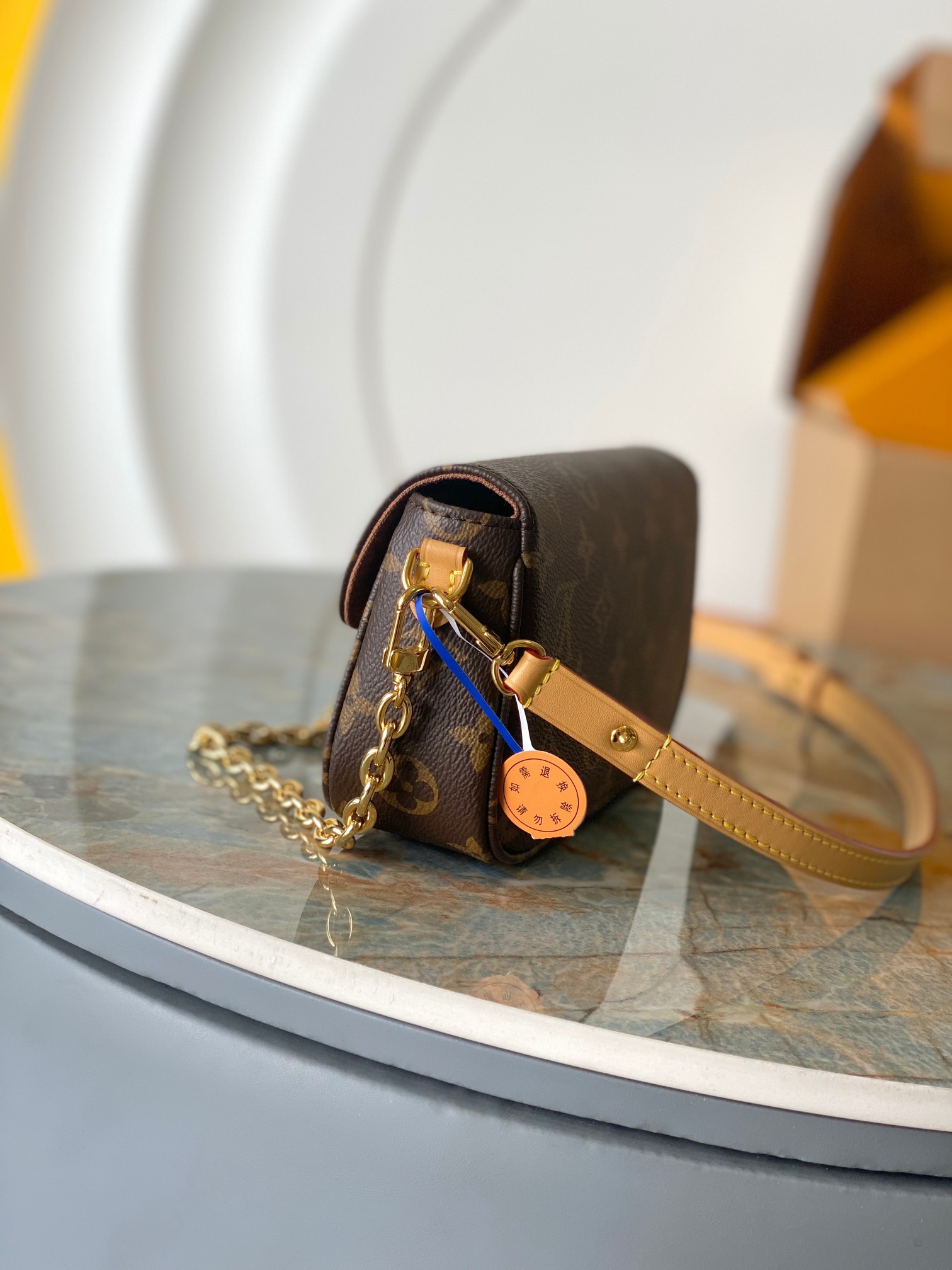 Wallet on Chain Ivy Handbag M81911 - Image 5