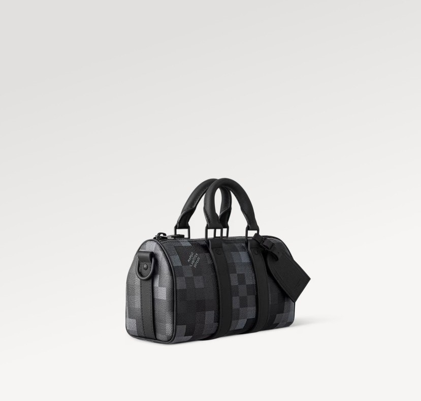 Louis Vuitton Keepall Bandoulière 25 Travel Bag in Damoflage Black - Image 5