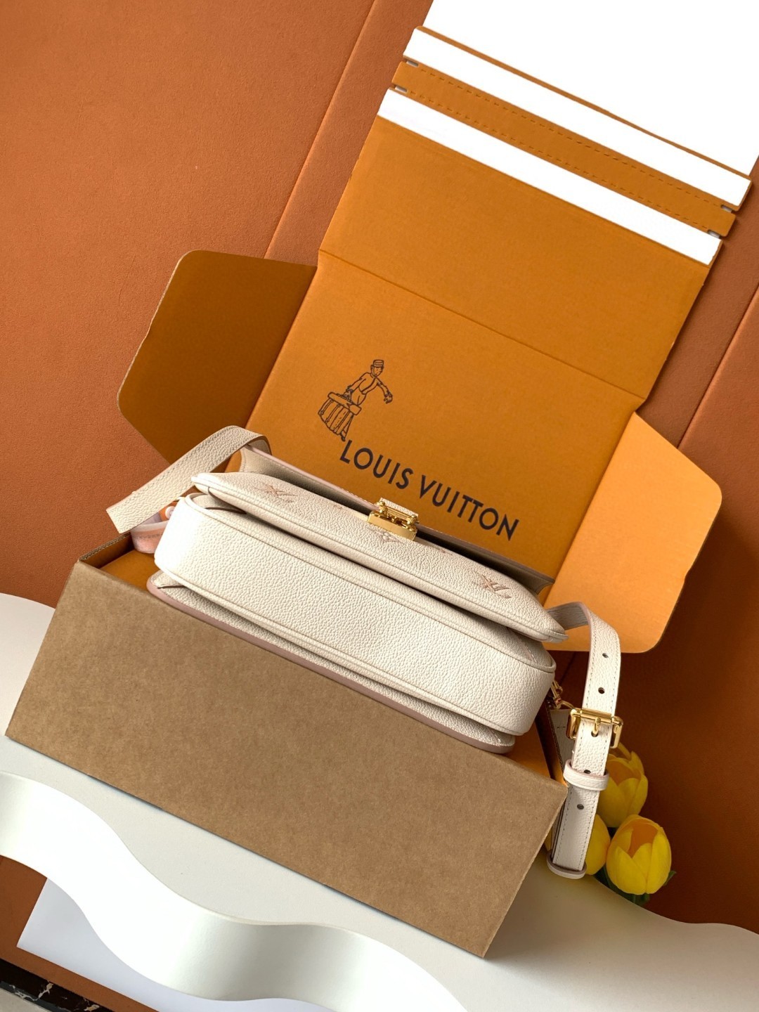 Louis Vuitton Pochette Métis Crossbody Bag M14977 - Image 5