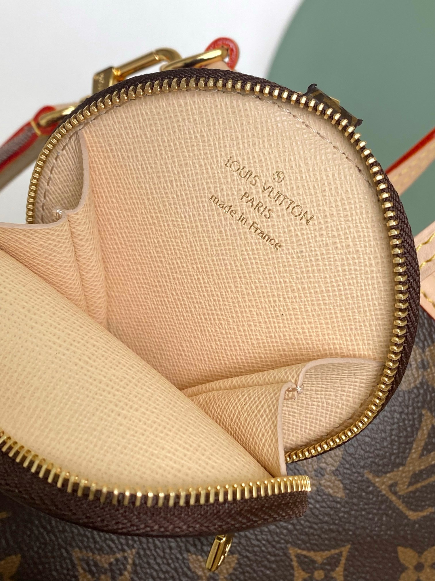 Louis Vuitton Neverfull BB Tote Bag in Damier Ebene Canvas - Image 5