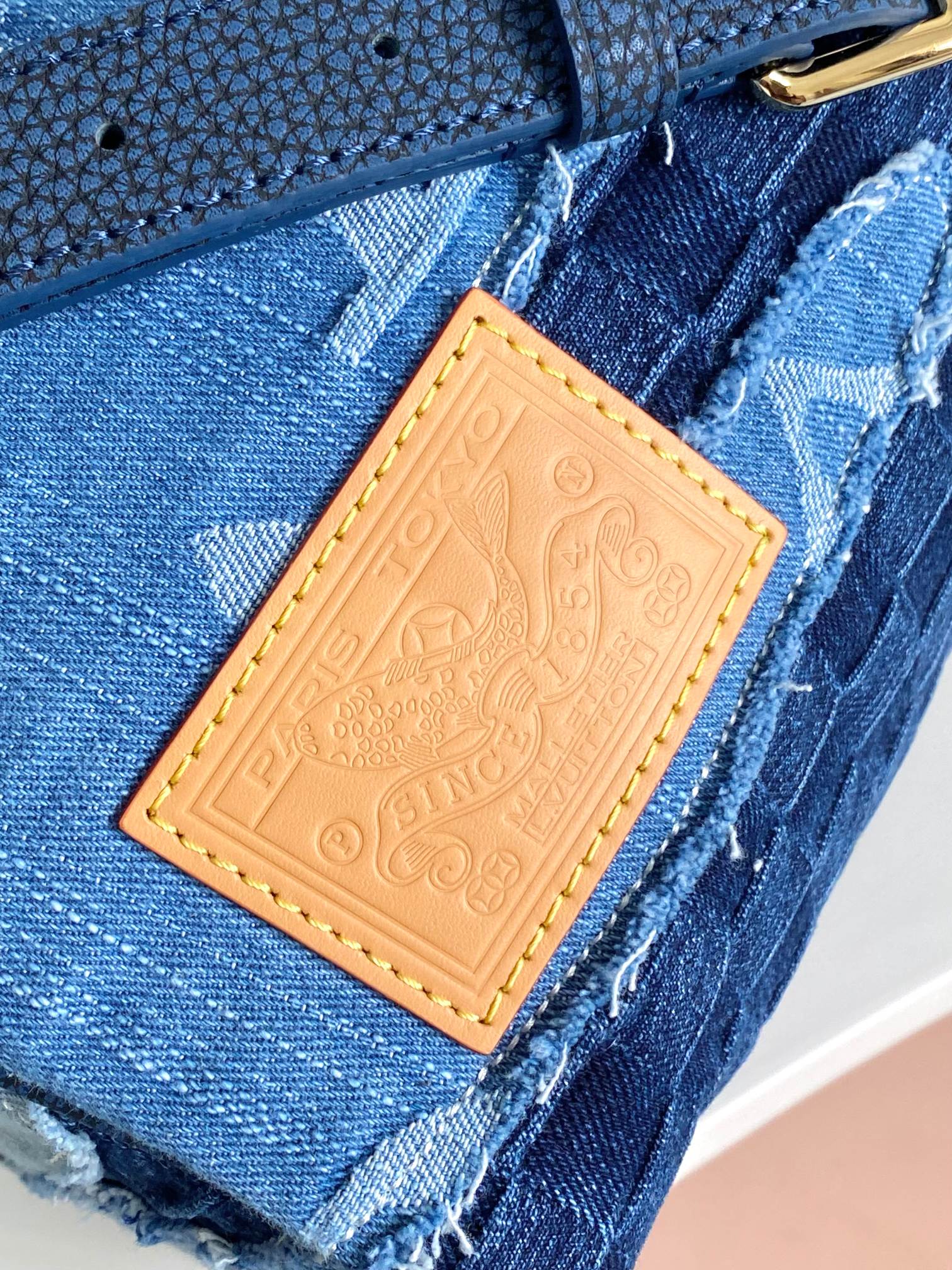 Louis Vuitton Keepall Bandouliere 50 Travel Bag in Damier Denim - Image 5