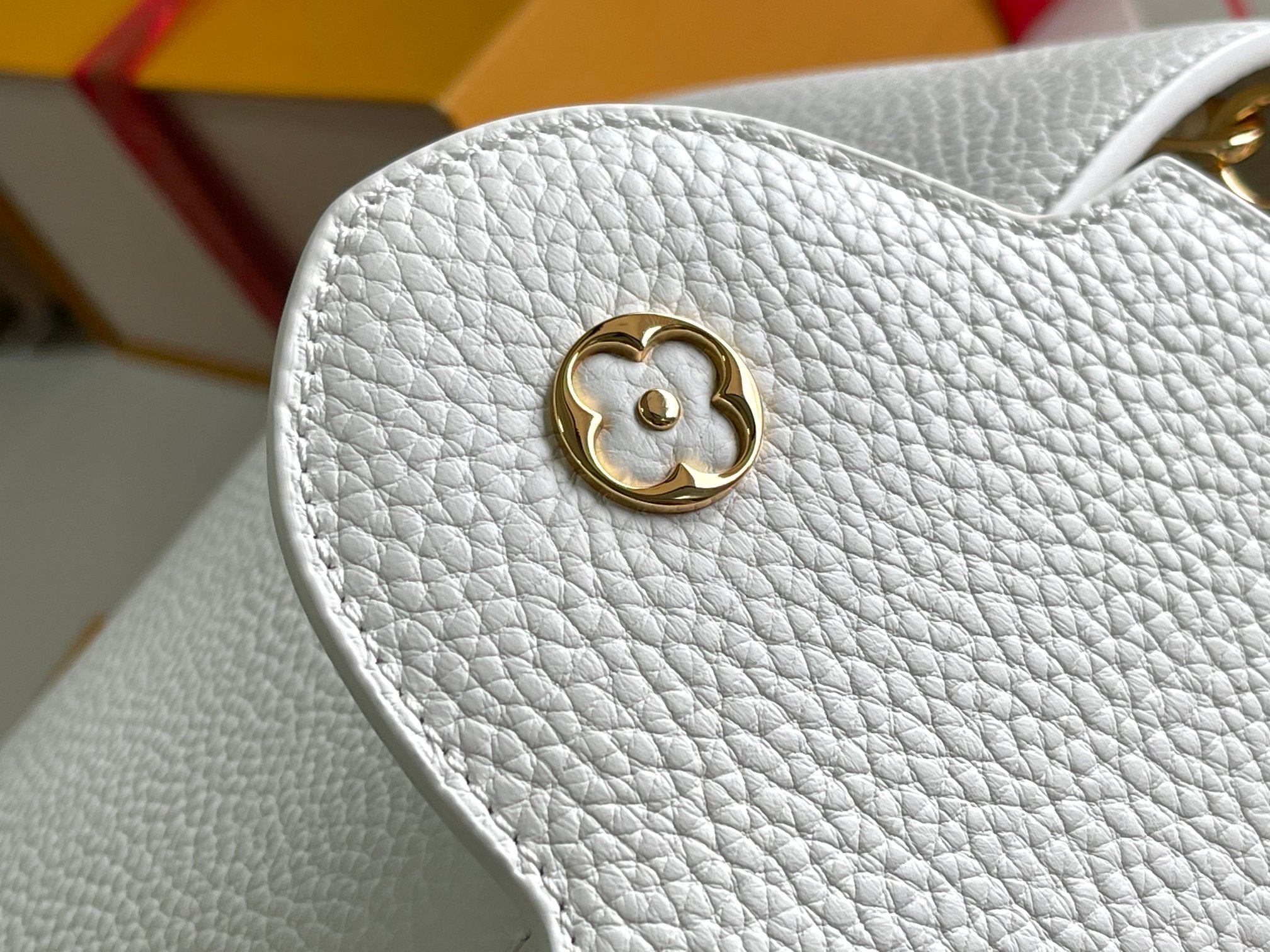 Louis Vuitton Capucines BB Handbag in Taurillon Leather with Python Trim - Image 5