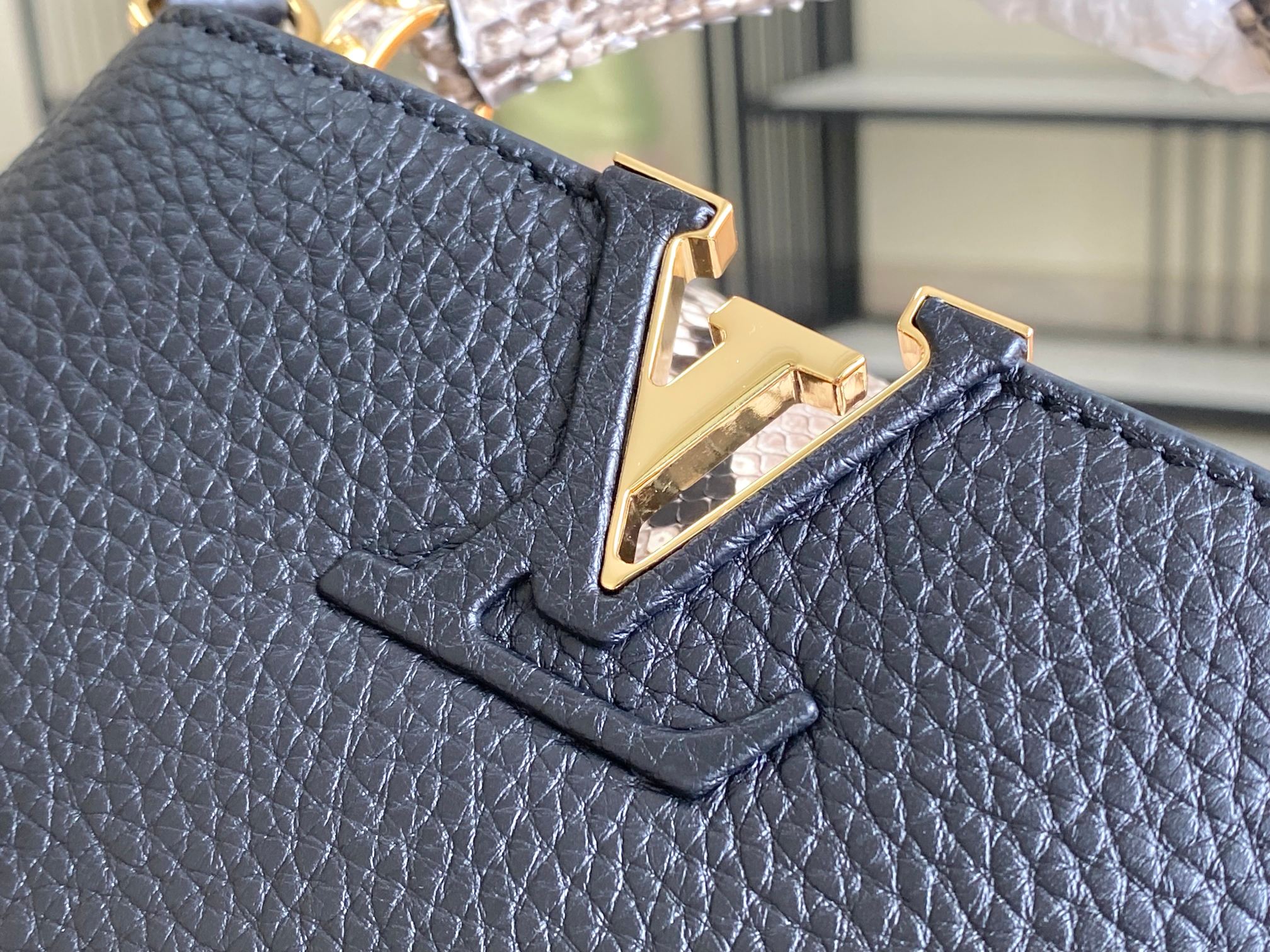 Louis Vuitton Capucines Mini Crossbody Bag M95509 in Black Taurillon Leather with Python Detail - Image 5