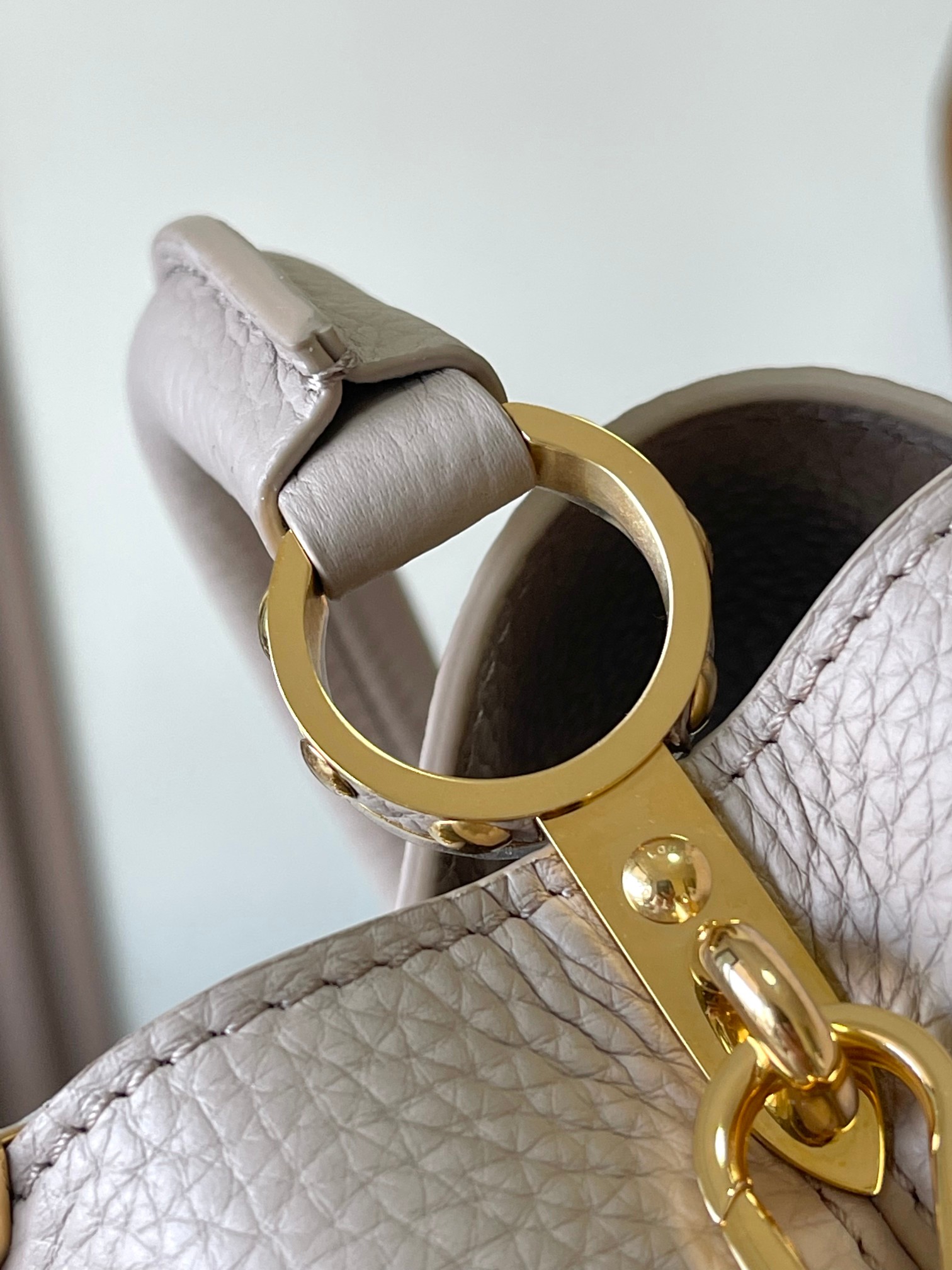Capucines Mini Leather Crossbody Bag - Image 5