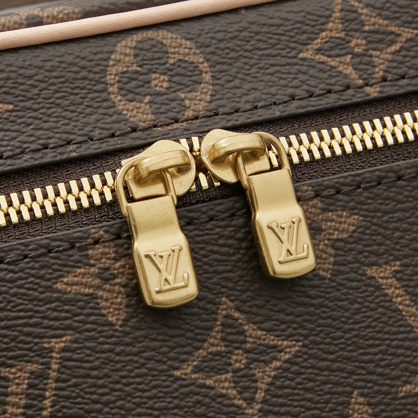 Louis Vuitton Nice Mini Monogram Toiletry Pouch M44495 - Image 5