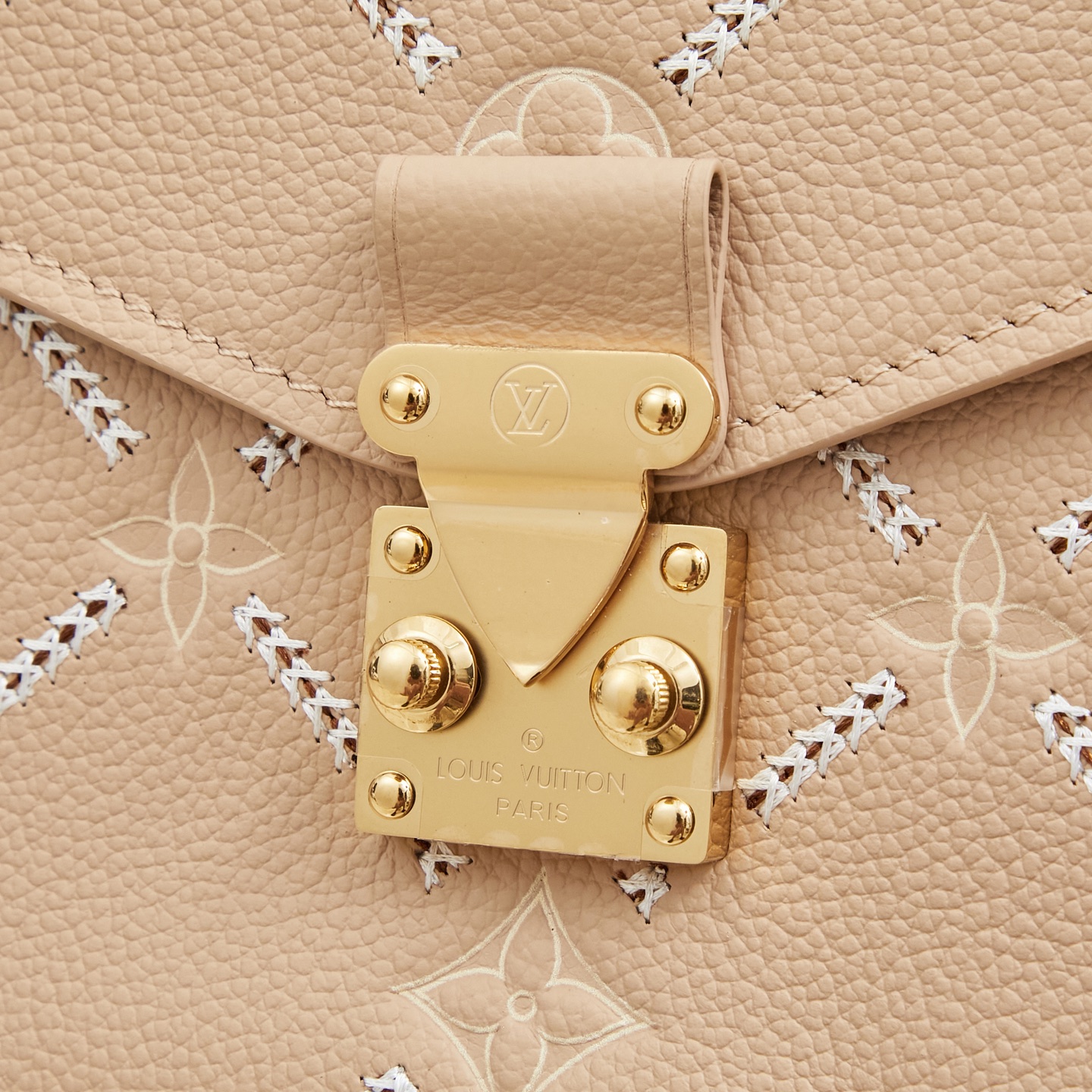 Louis Vuitton Pochette Métis Monogram Empreinte Leather Crossbody Bag - Image 5
