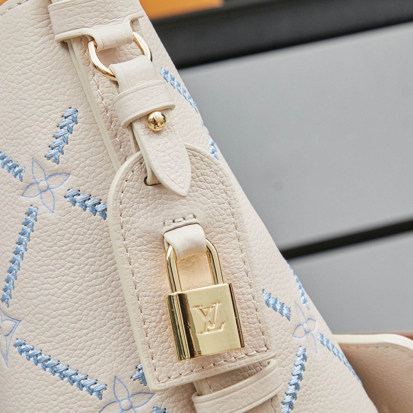 Louis Vuitton All In BB Handbag M28910 - Image 5