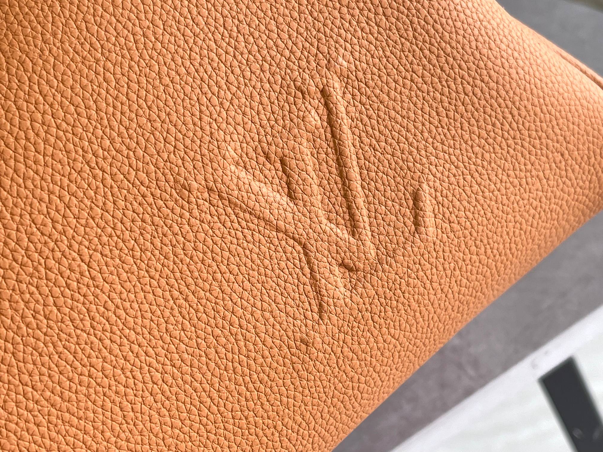 Louis Vuitton Keepall Bandoulière 50 Travel Bag - Image 5