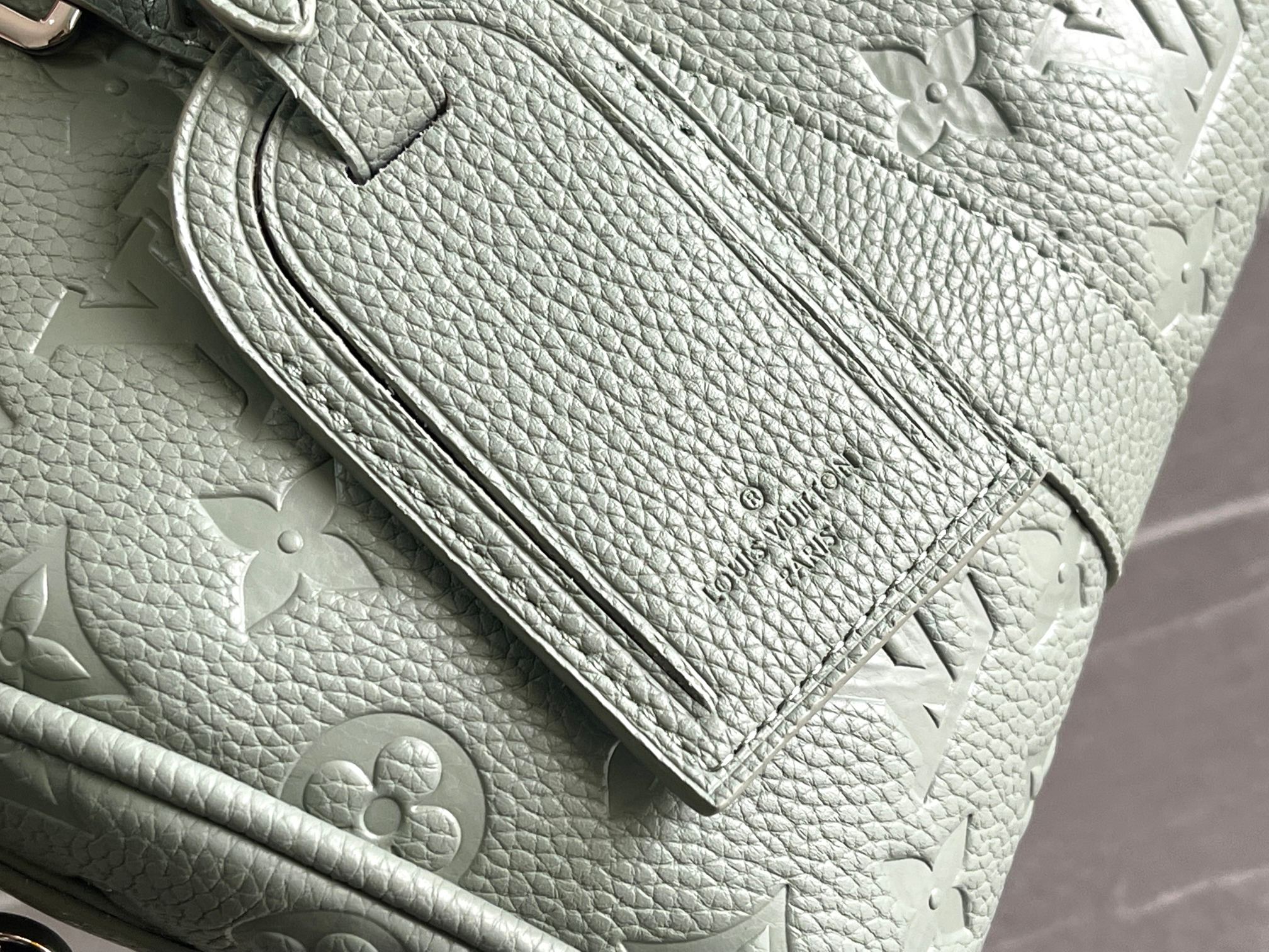 Louis Vuitton Keepall M13866 Mini Travel Bag - Image 5