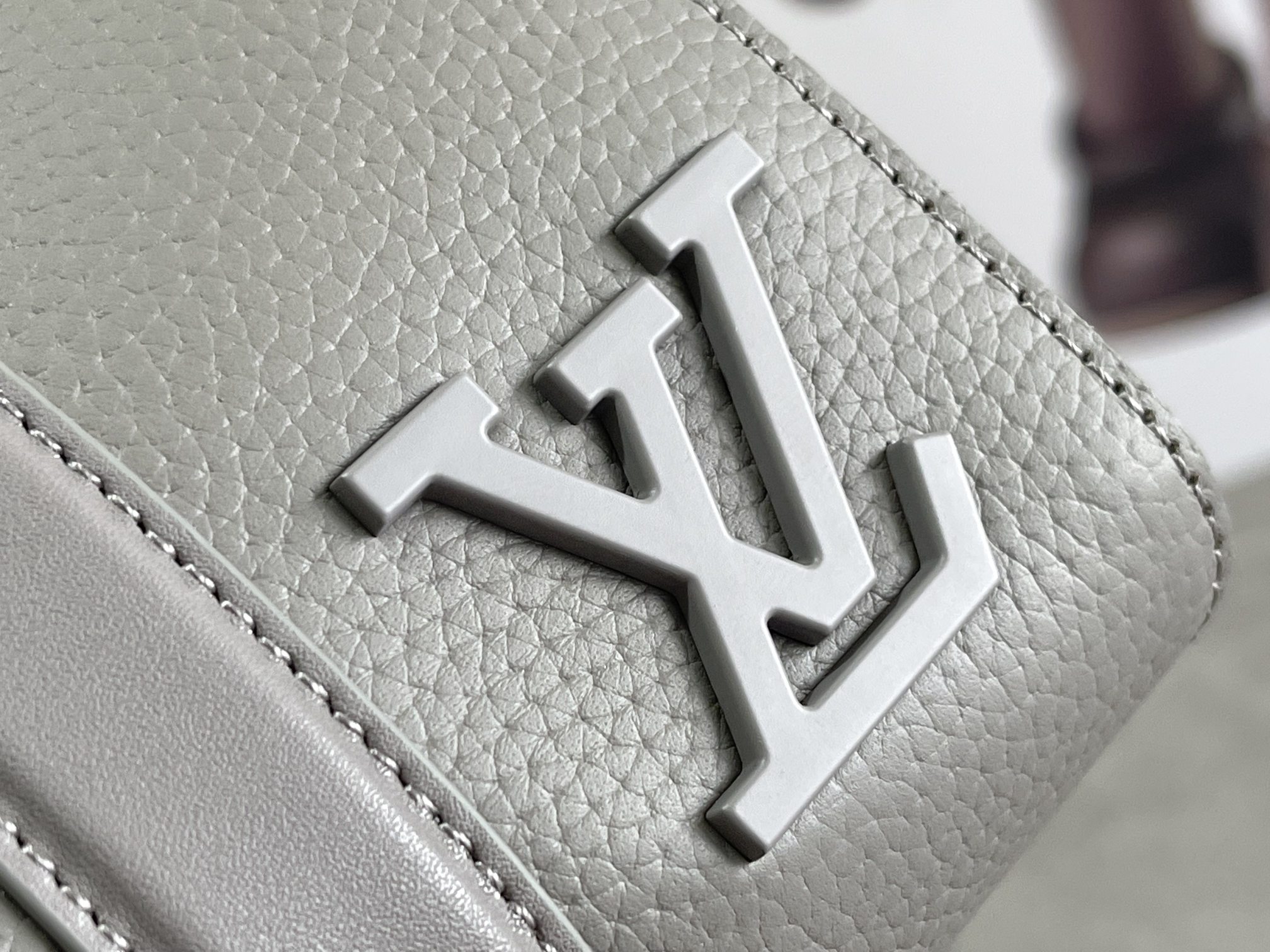 Louis Vuitton City Keepall Bag - Image 5