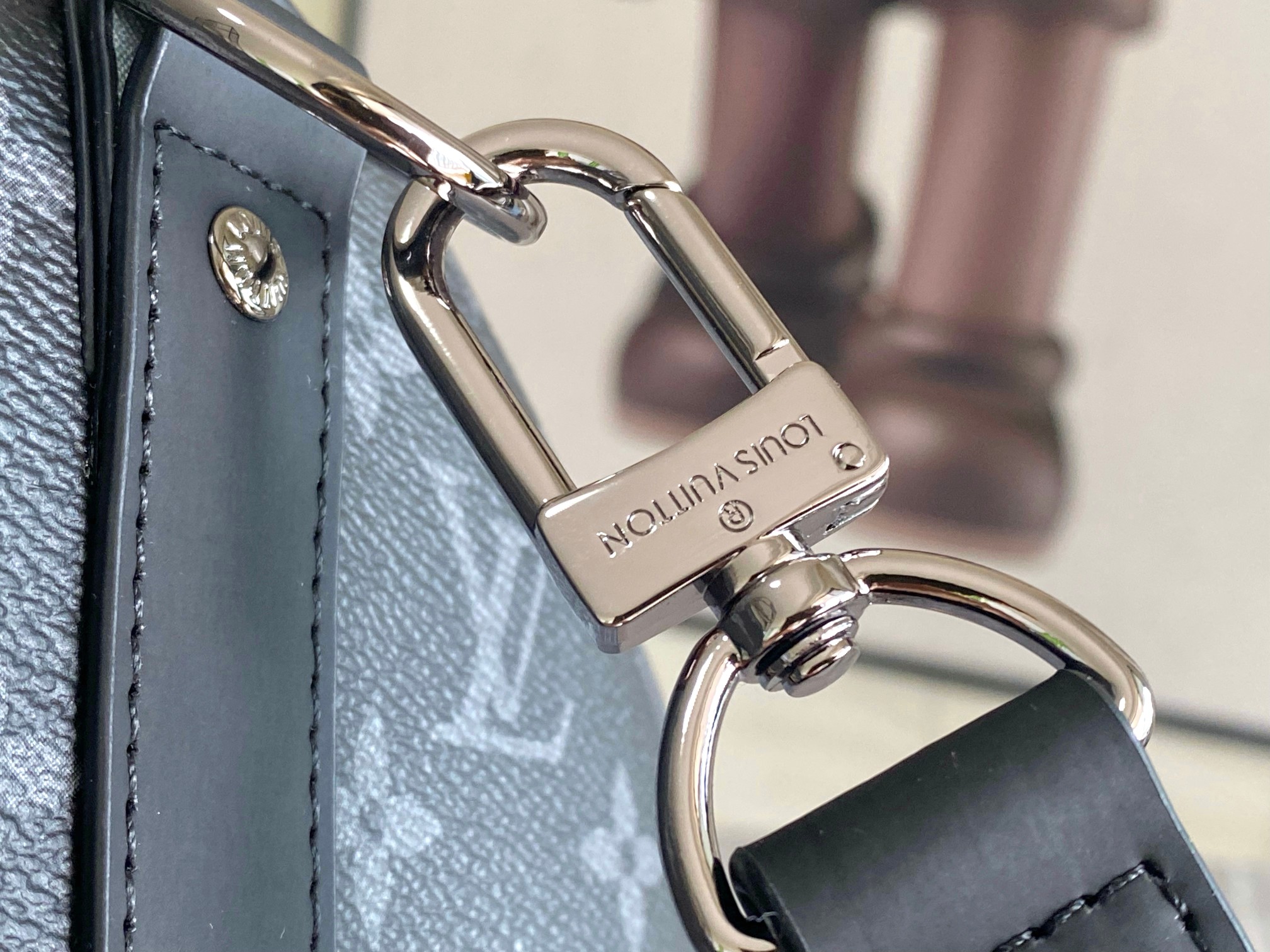 Louis Vuitton Keepall Bandoulière 45 Travel Bag - Image 5