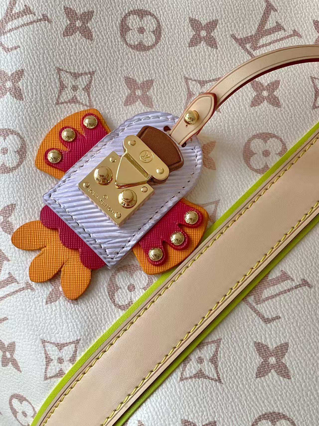 Louis Vuitton Keepall Bandoulière 45 Travel Bag in Monogram Dune - Image 5