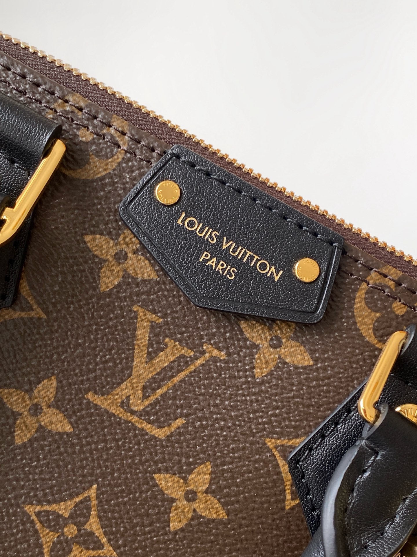 Louis Vuitton Alma Small Handbag in Monogram Canvas, Trunk Series - Image 5