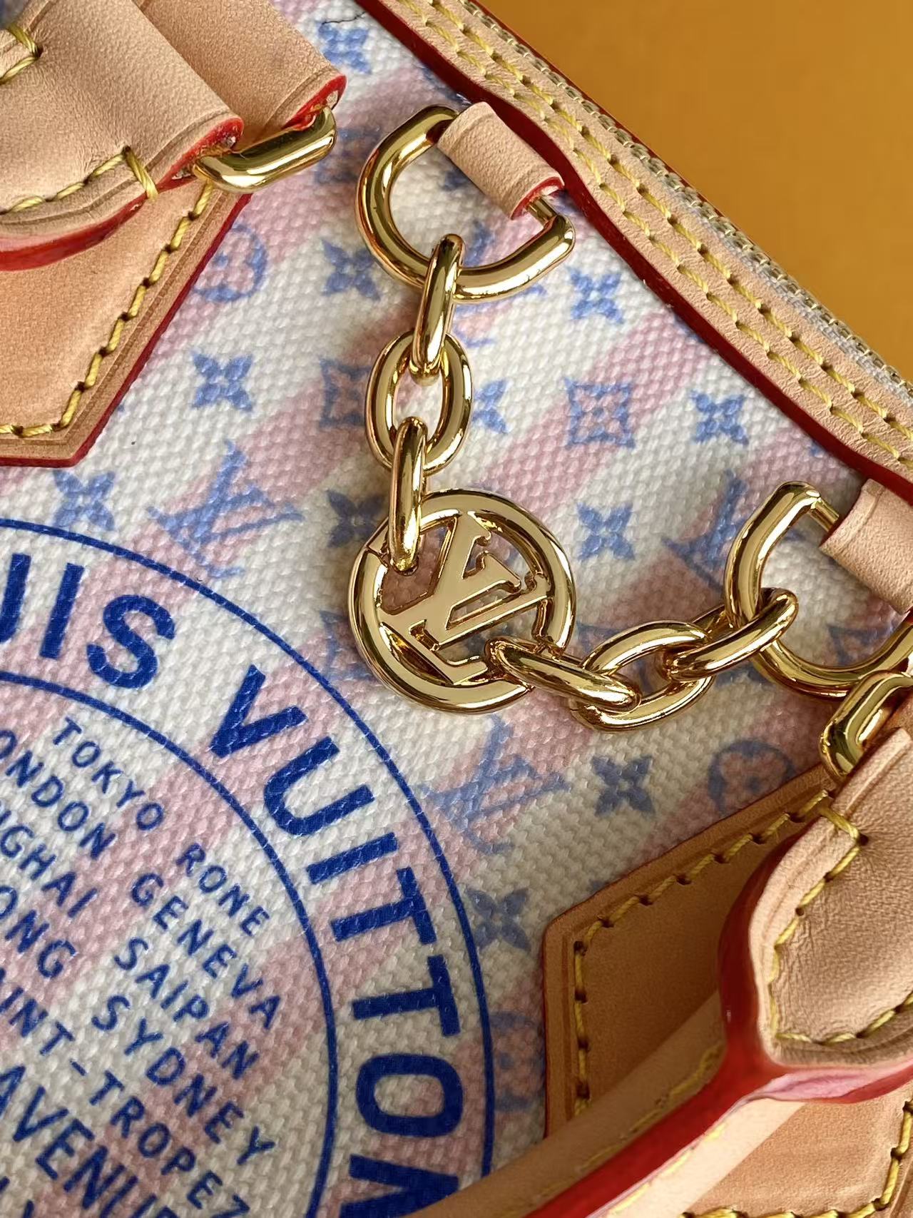 Louis Vuitton Speedy Bandoulière 20 Stamp Monogram Canvas Crossbody Bag - Image 5