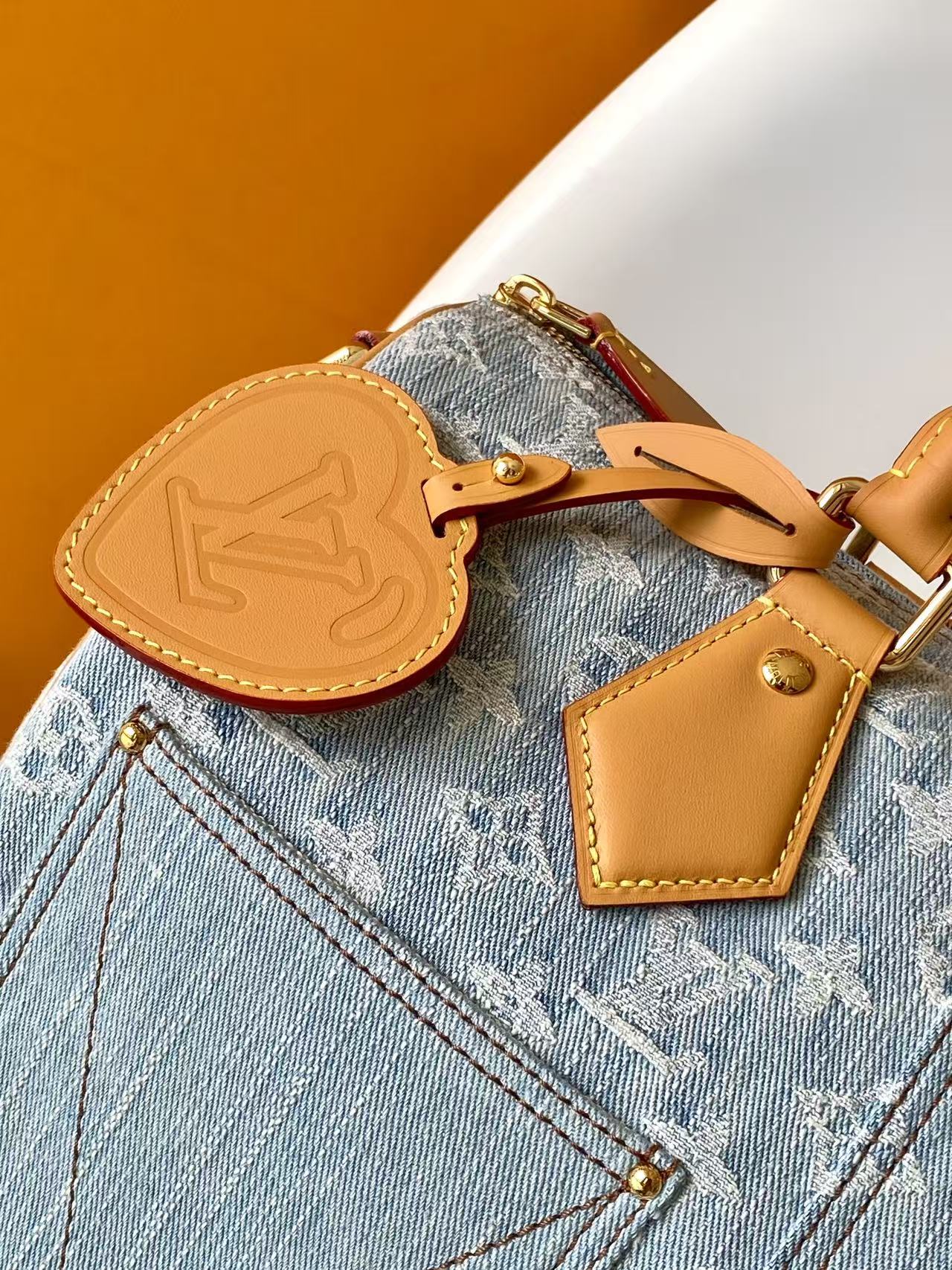 Louis Vuitton Speedy Bandoulière 30 Monogram Denim Handbag - Image 5