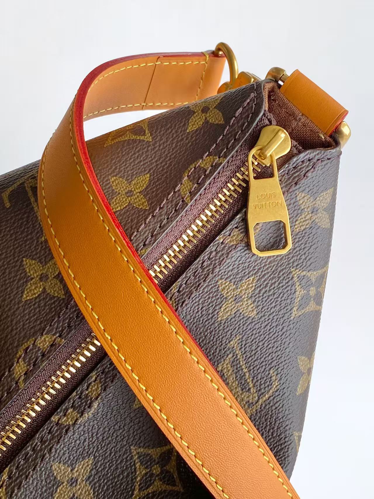 Louis Vuitton Métis Handbag M29596 - Image 5