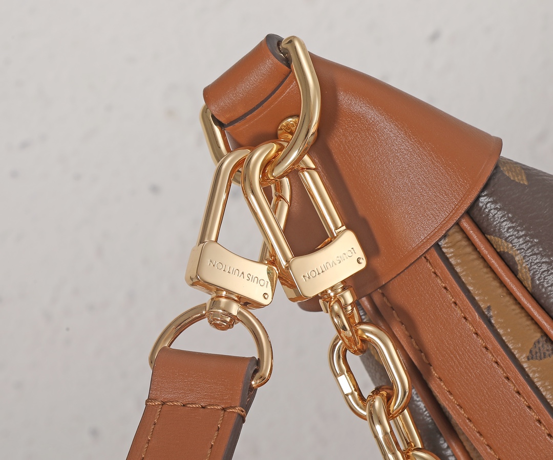 Louis Vuitton Loop Croissant Shoulder Bag - Image 5