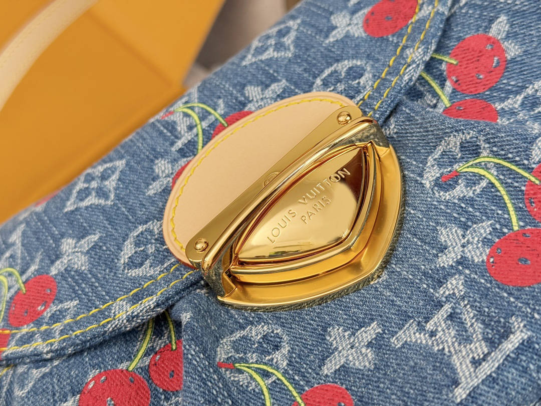 Louis Vuitton Monogram Cherry Sunset Shoulder Bag - Image 5