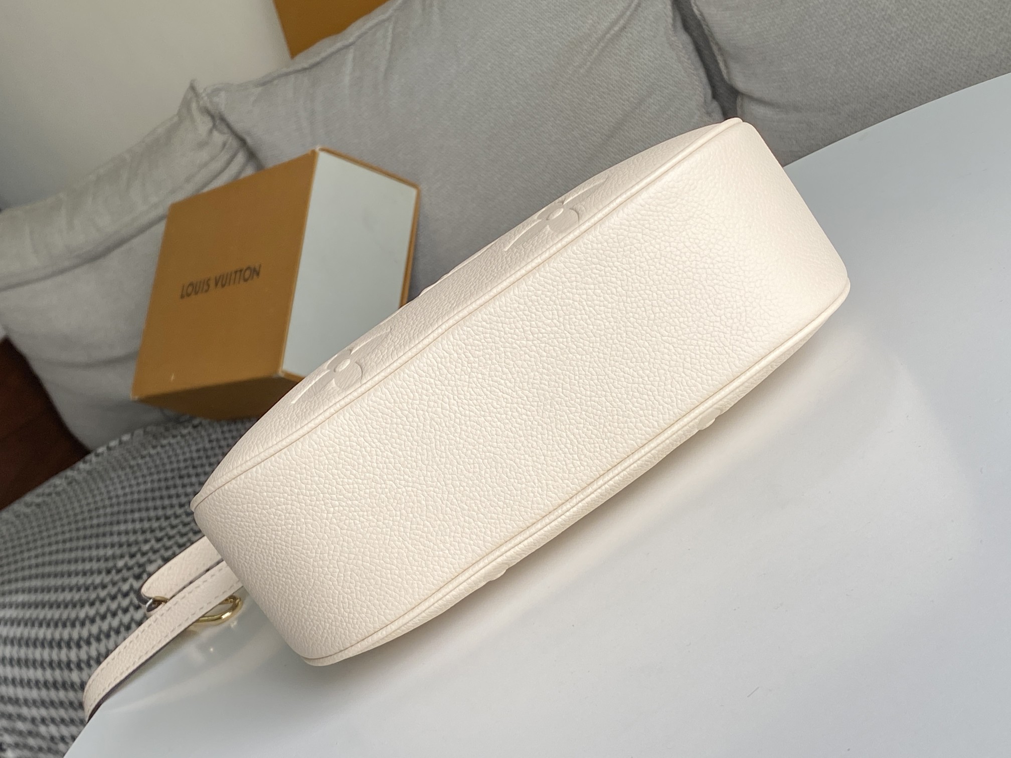 Louis Vuitton Bagatelle Handbag M46002 M46099 White Monogram Empreinte - Image 5