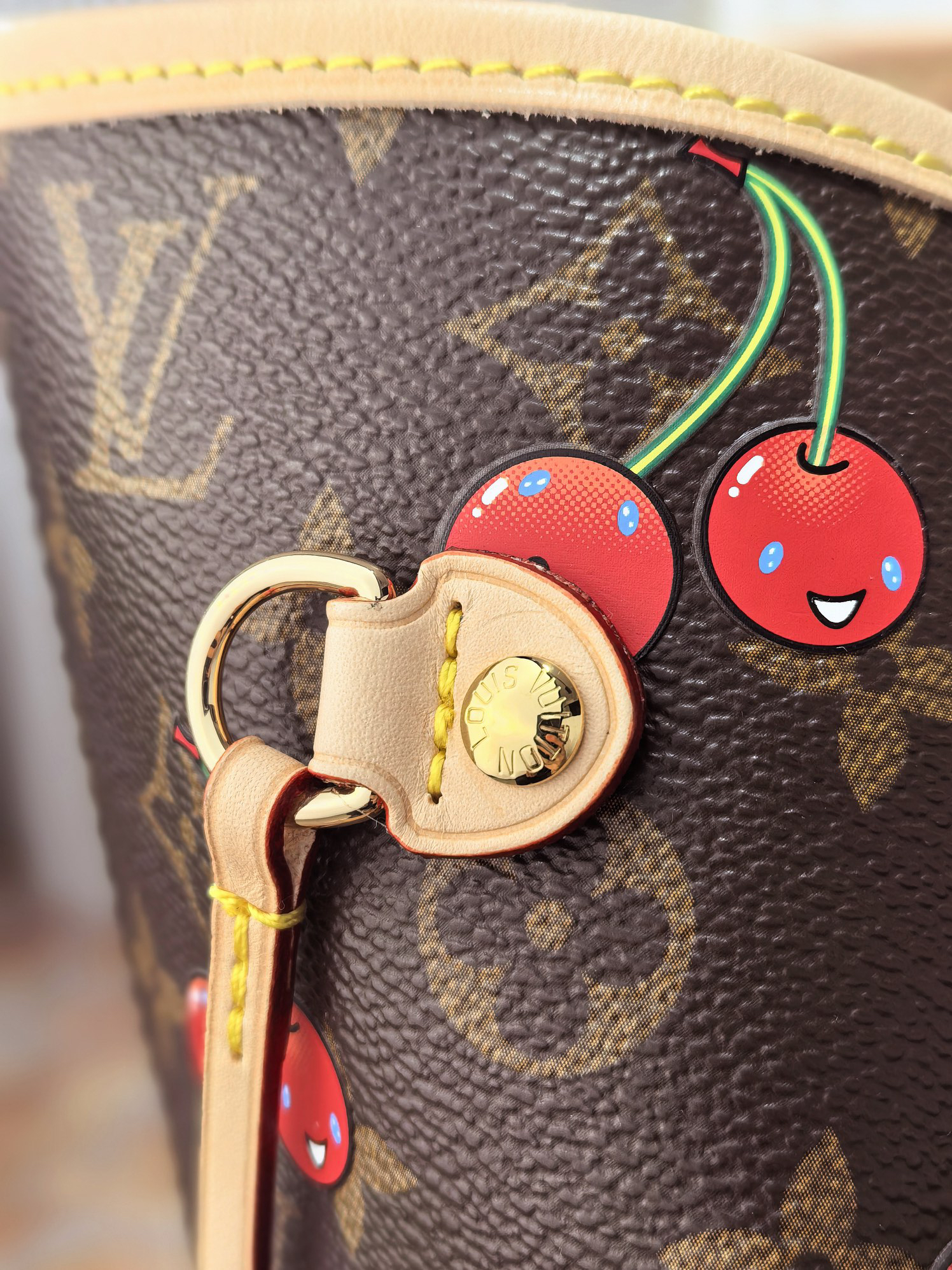 Louis Vuitton Neverfull MM Cherry Monogram Tote Bag - Image 5