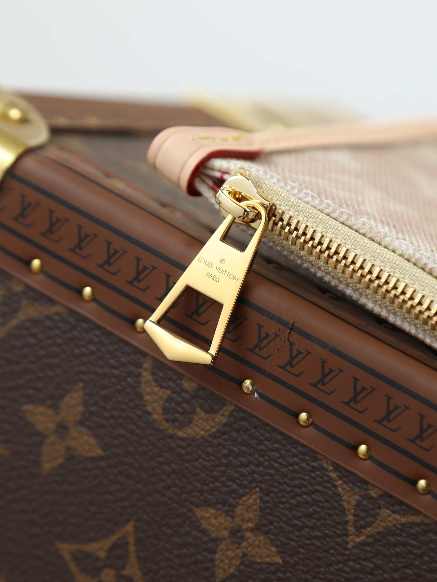 Louis Vuitton CarryAll Small Handbag in Monogram Empreinte Leather - Image 5