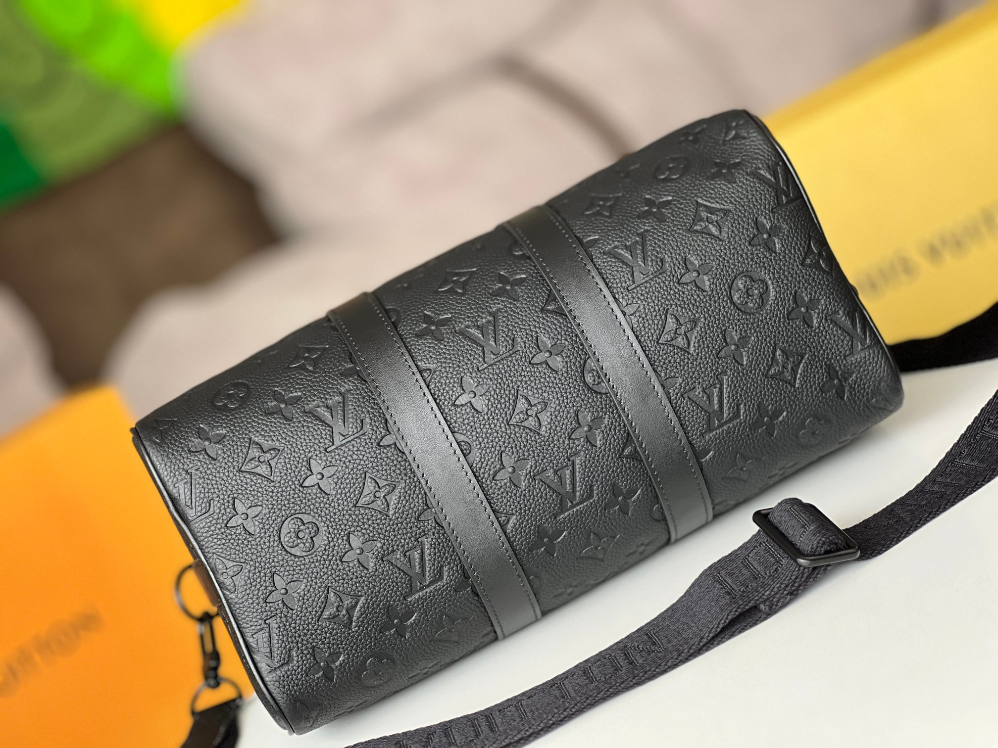 Louis Vuitton Keepall Bandoulière 35 Travel Bag - Image 5