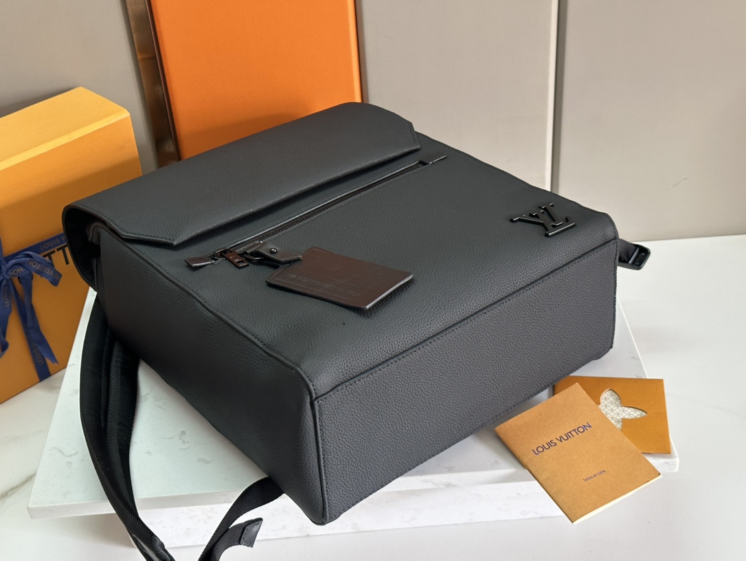 Louis Vuitton Takeoff Backpack M21367 - Image 5