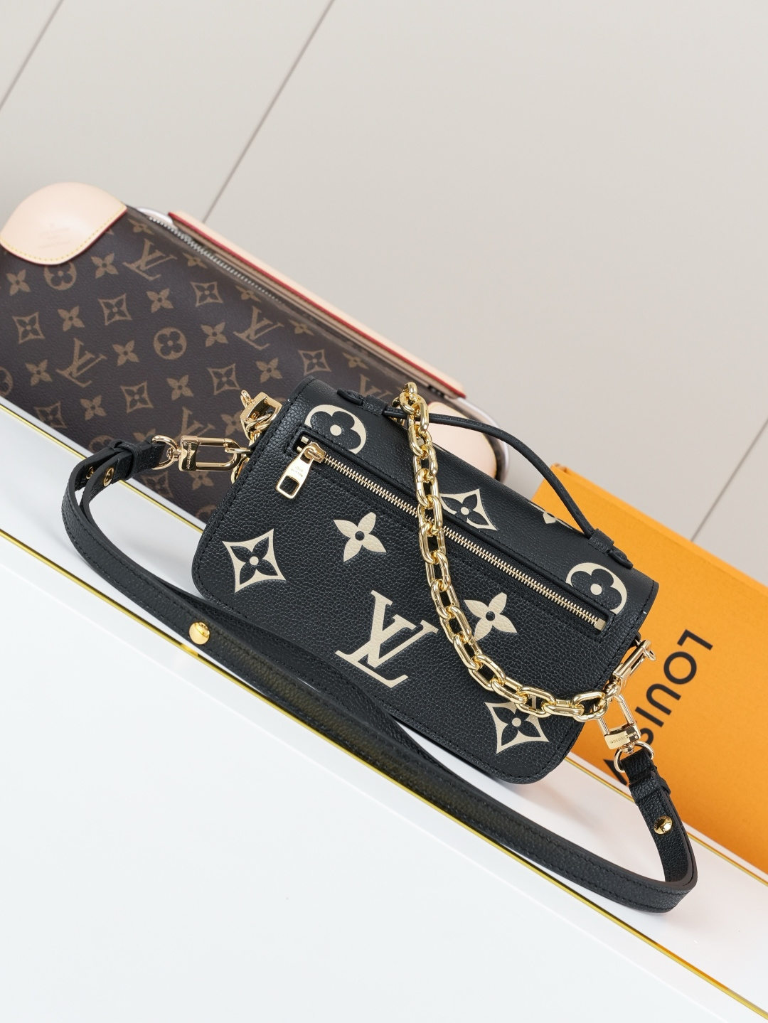 Pochette Métis East West Bag in Monogram Empreinte Leather - Image 5