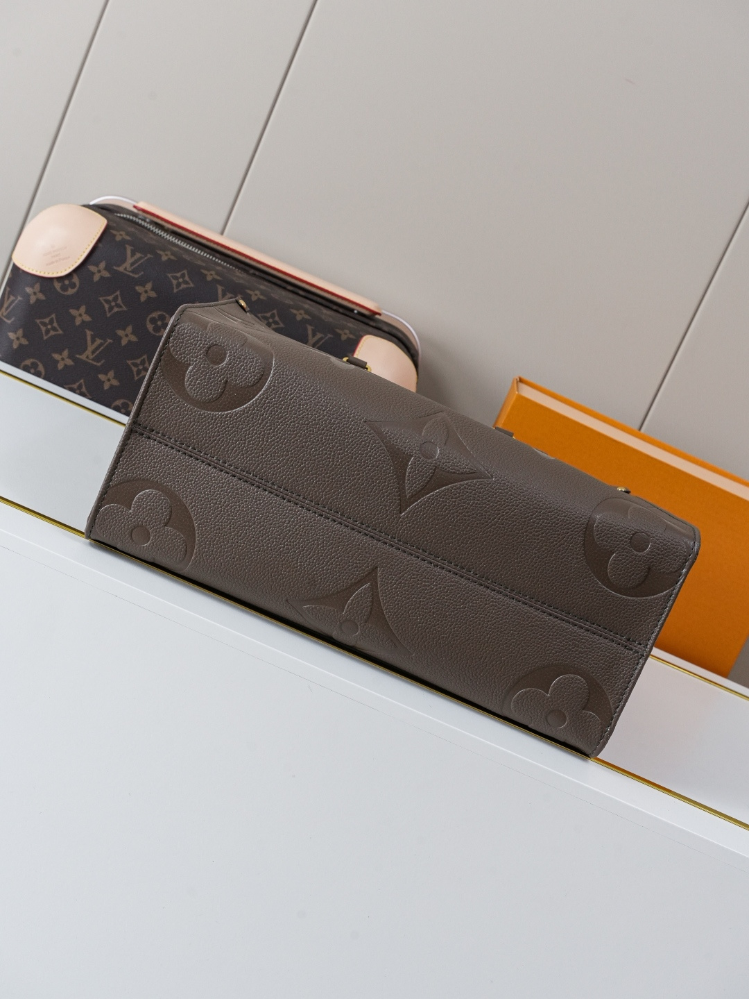 Louis Vuitton Onthego MM Tote Bag in Brown Monogram Empreinte Leather - Image 5