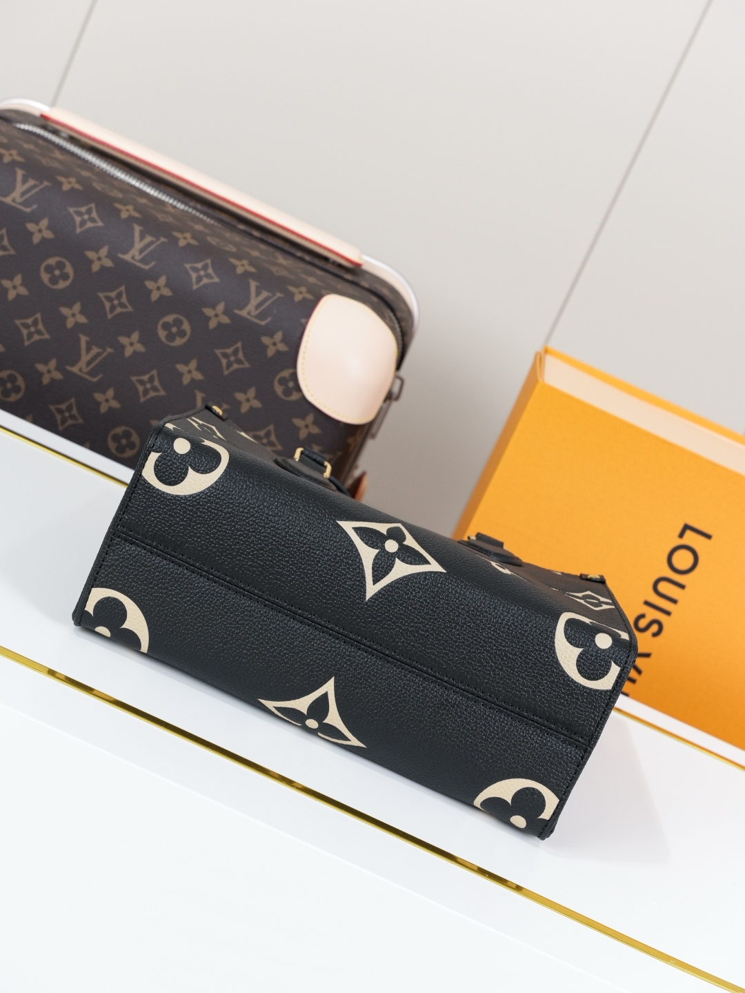 Louis Vuitton OnTheGo Small Tote Bag in Monogram Empreinte Leather - Image 5