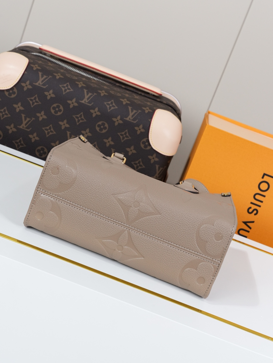 Louis Vuitton Onthego Small Tote Bag in Monogram Empreinte Leather - Image 5