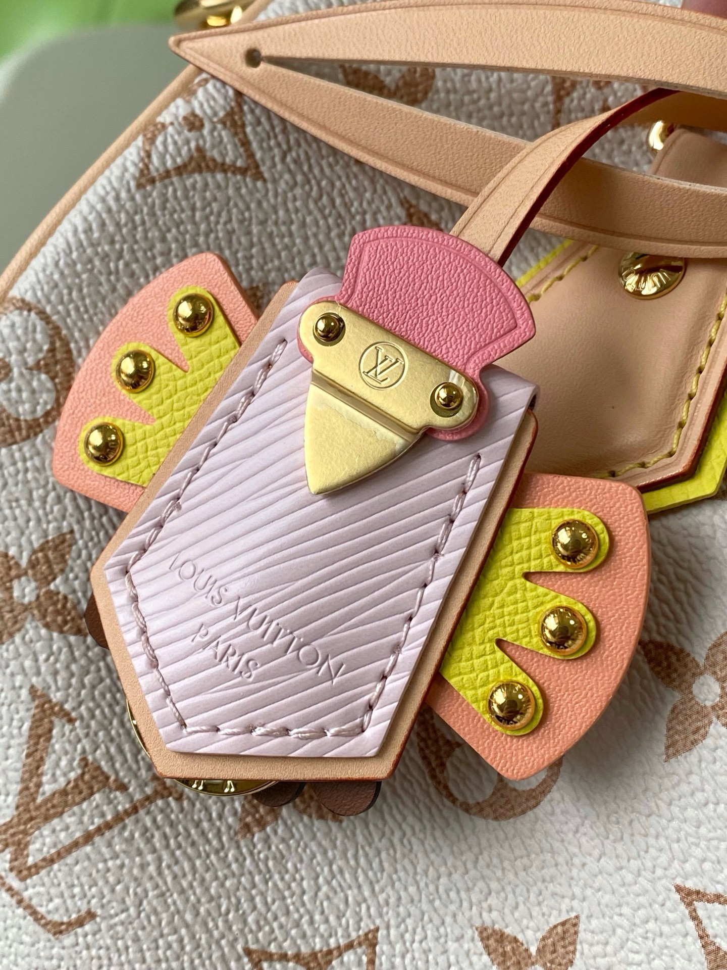 Louis Vuitton LV Crafty Speedy Bandoulière Handbag - Image 5