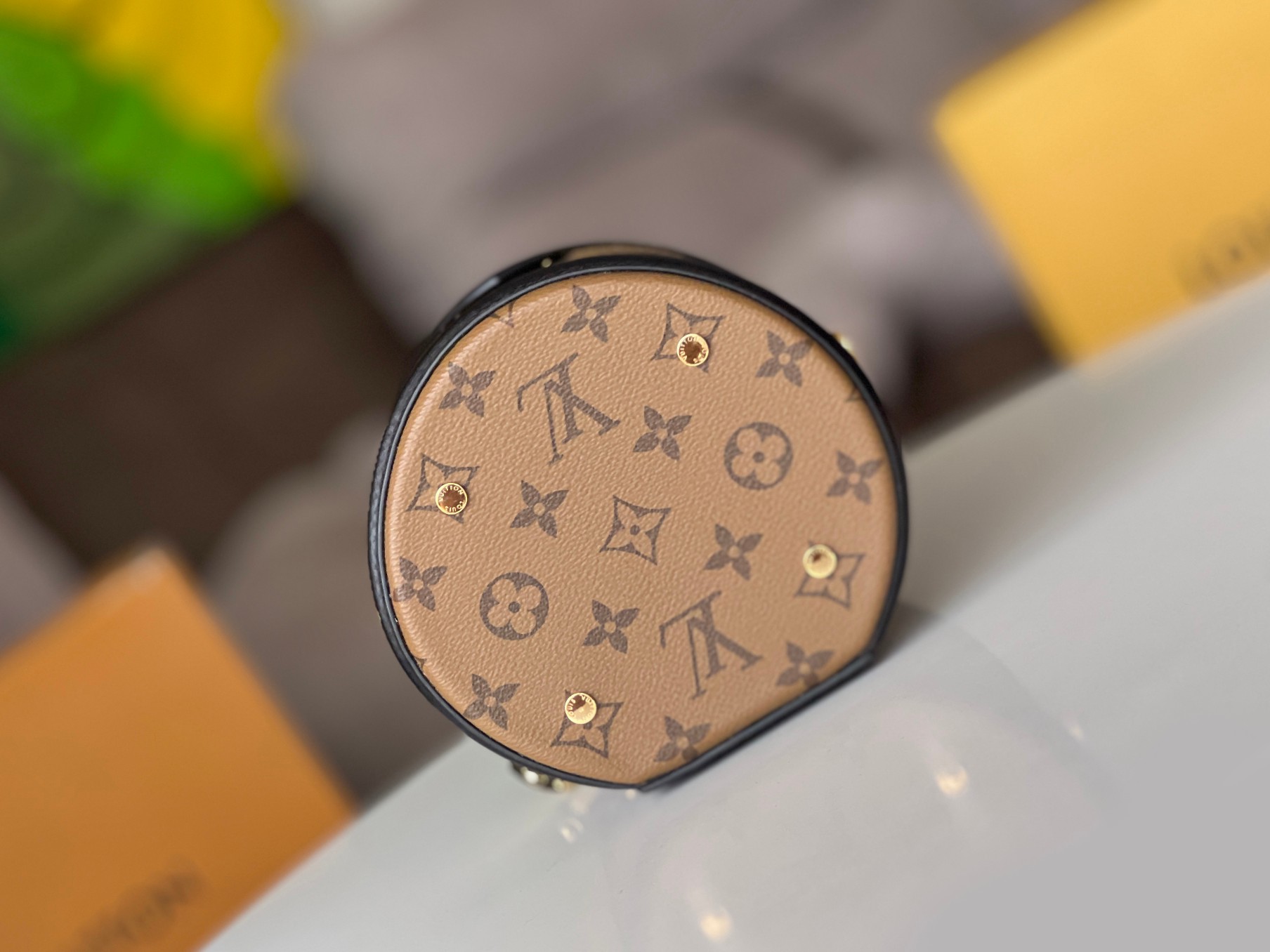 Louis Vuitton Petit Noé Bucket Handbag - Image 5