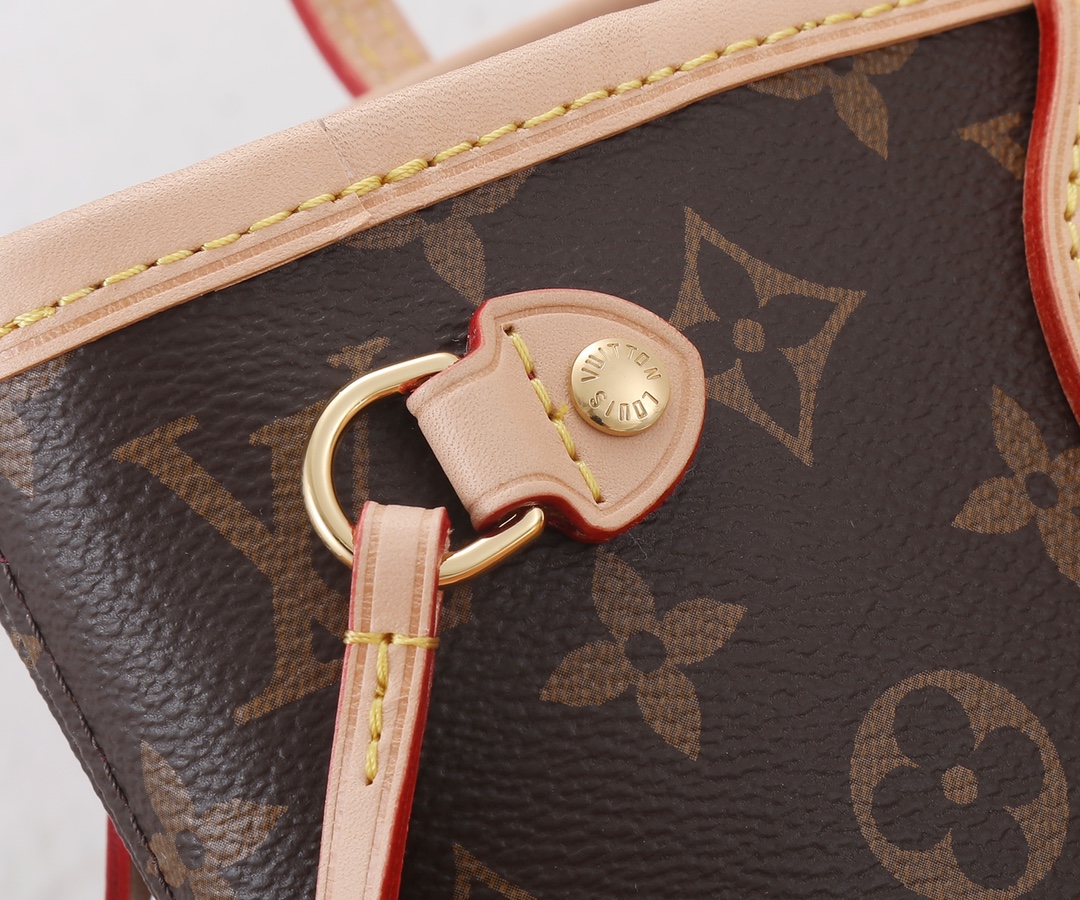 Neverfull Small Tote Bag in Damier Azur Canvas - Image 5