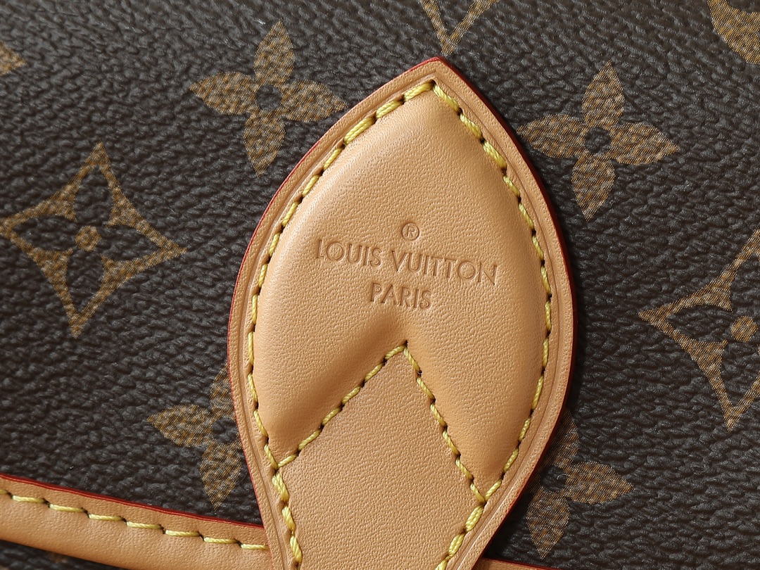 Louis Vuitton Diane Monogram Canvas Handbag M45985 - Image 5