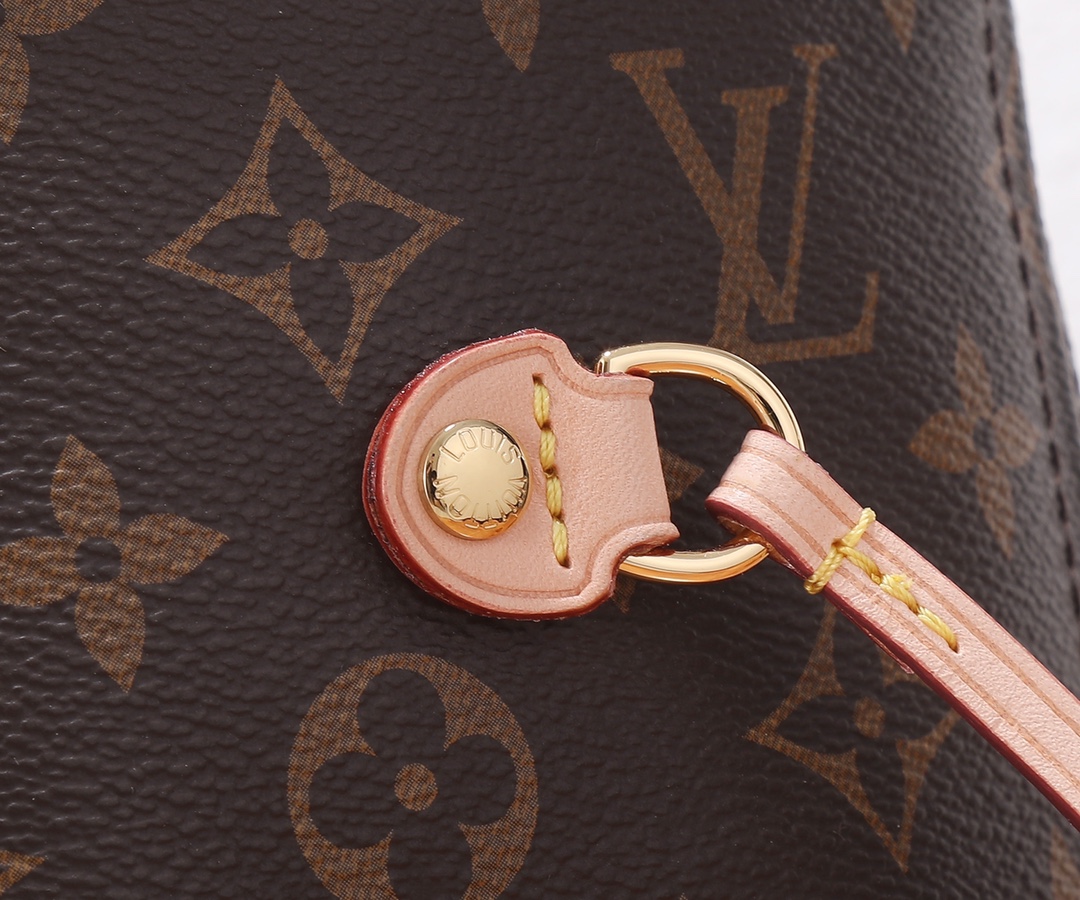Neverfull Medium Tote Bag - Image 5