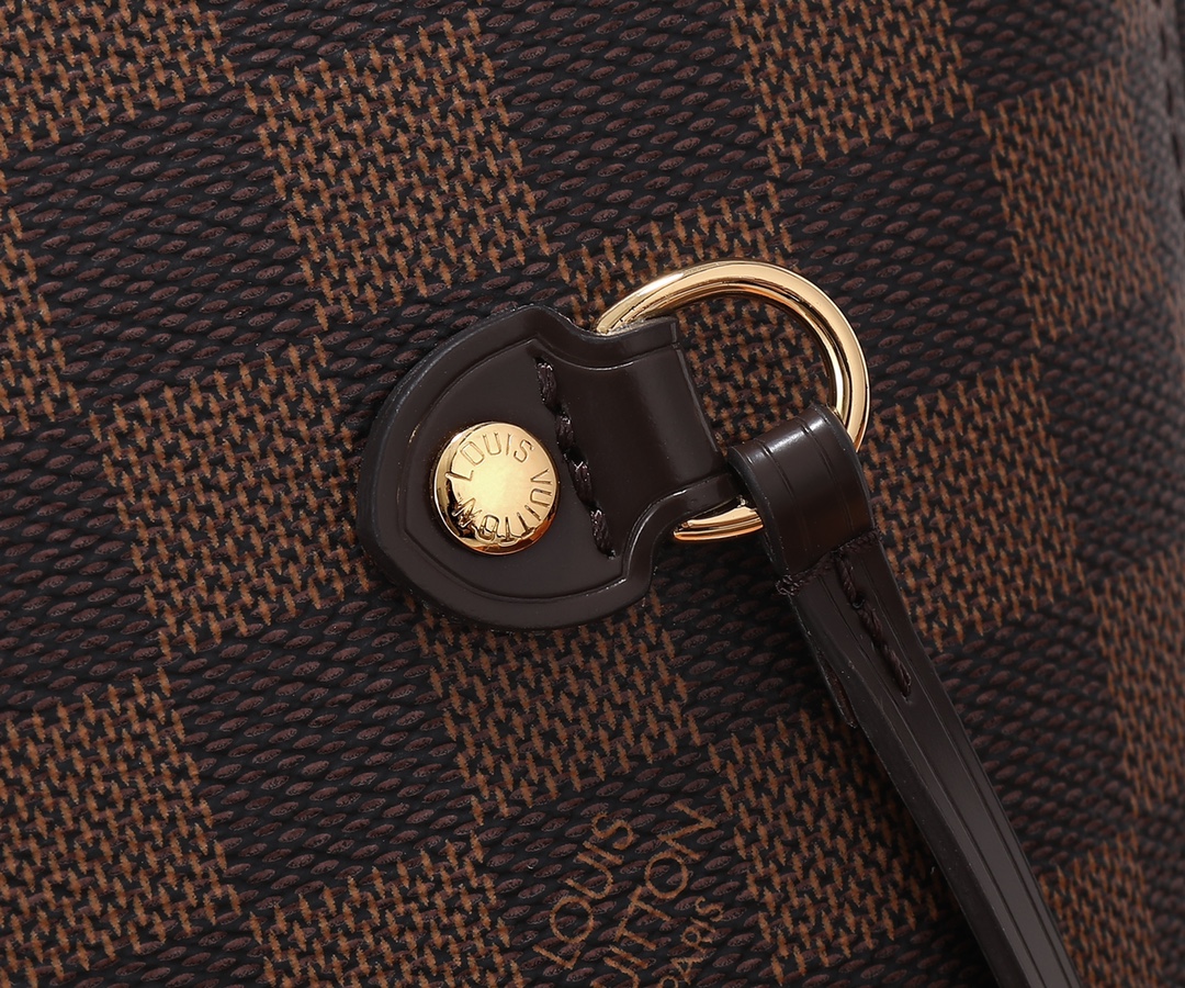Louis Vuitton Neverfull MM Handbag - Image 5