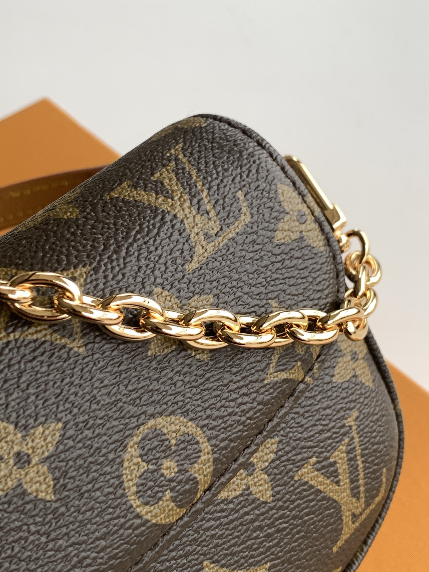 Louis Vuitton M81911 Wallet On Chain Ivy in Monogram Canvas - Image 5