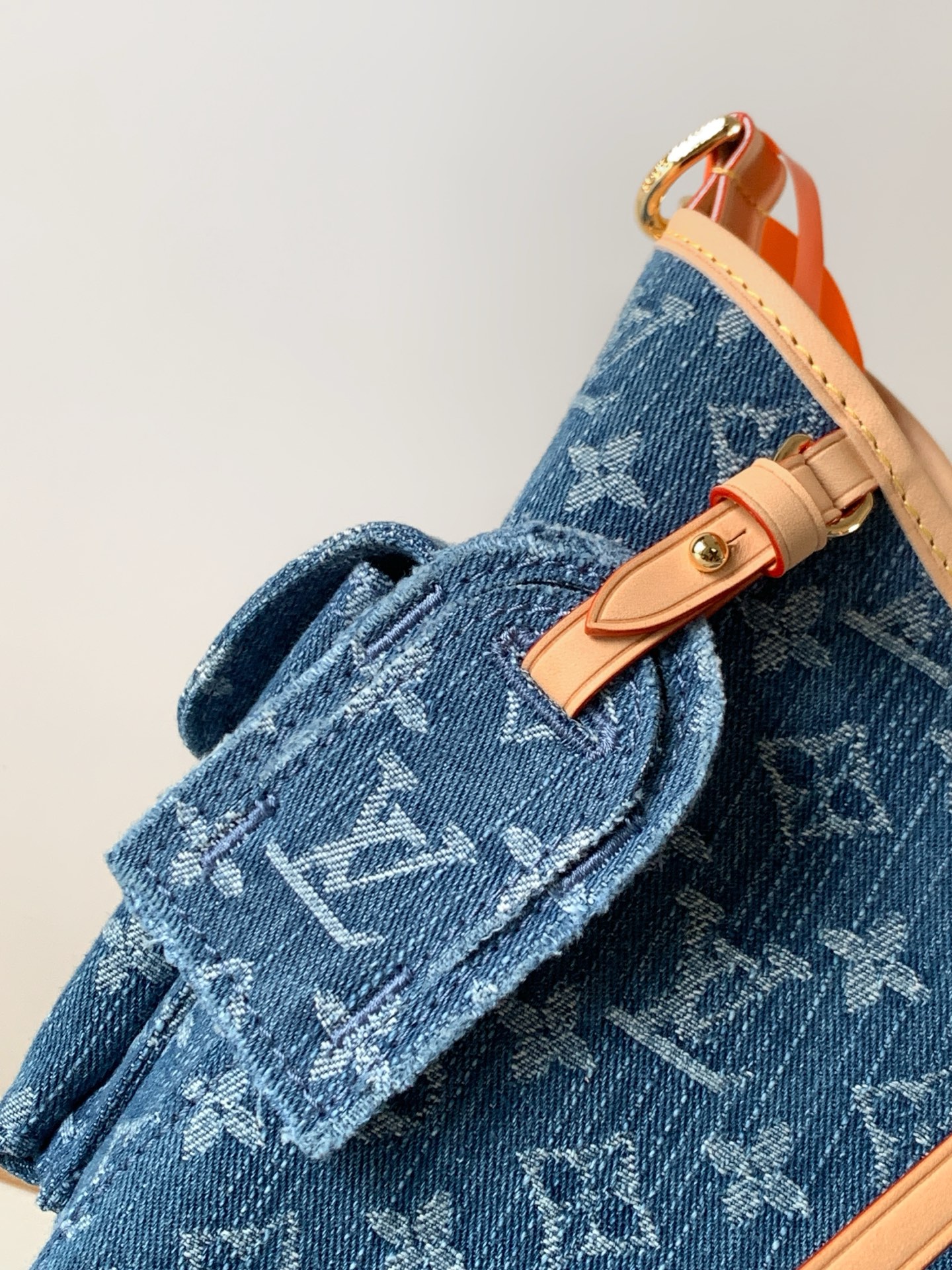 Carryall Cargo Small Denim Handbag - Image 5