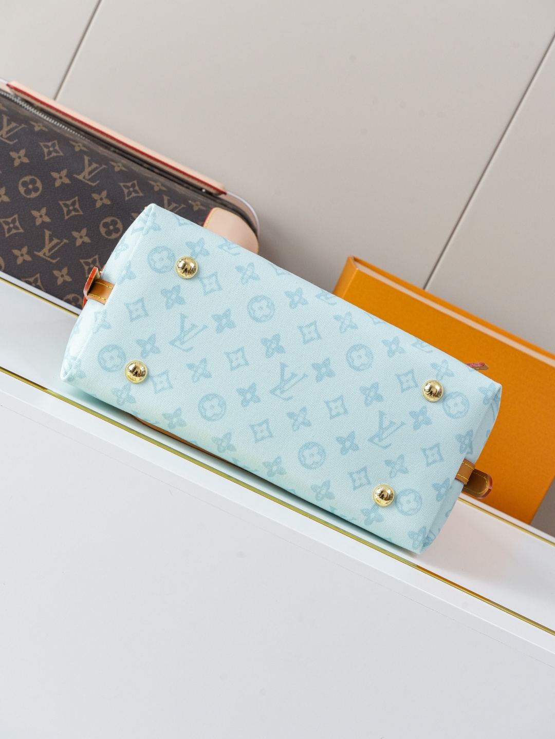 Louis Vuitton Carryall Small Handbag in Monogram Origine Bleu Courrier Canvas - Image 5