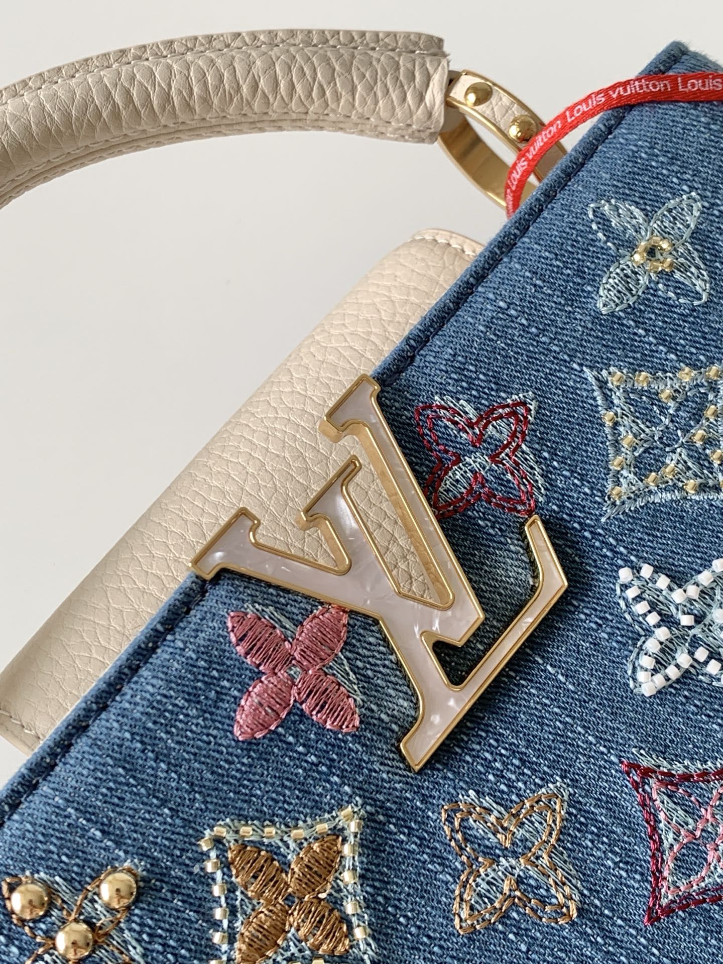 Louis Vuitton Capucines Small Milky White Denim Embroidered Handbag - Image 5