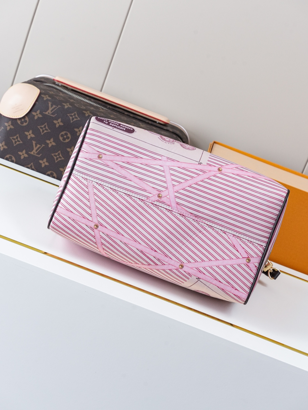 Louis Vuitton Speedy Soft 30 Monogram Textile Handbag - Image 5