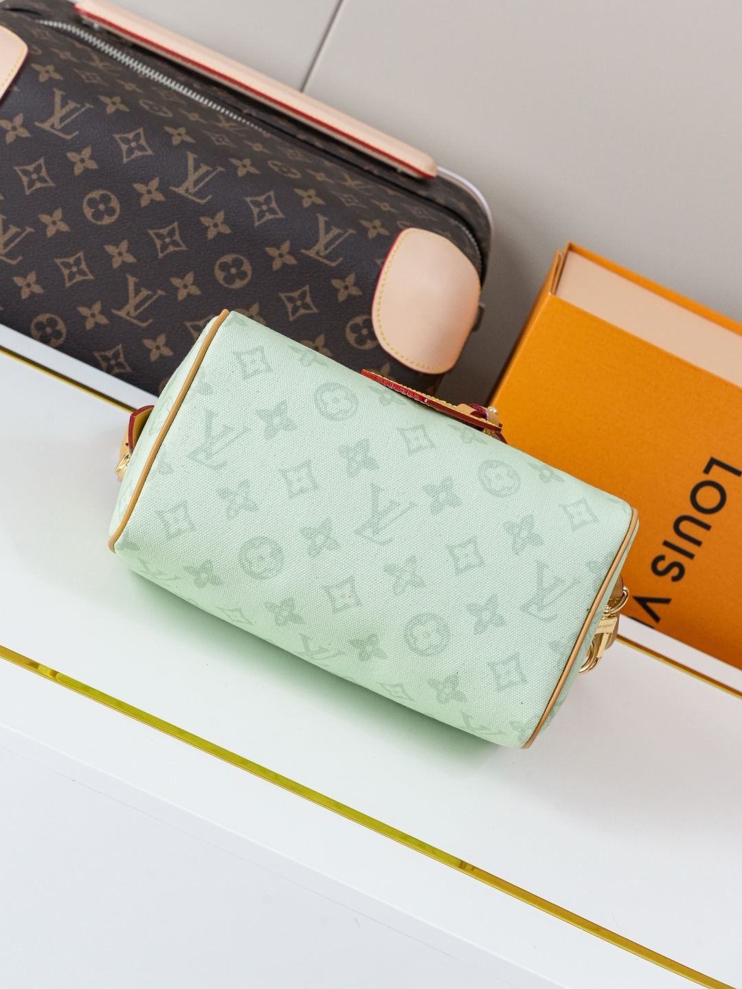 Louis Vuitton Speedy Bandouliere 20 Light Green Monogram Canvas Bag - Image 5