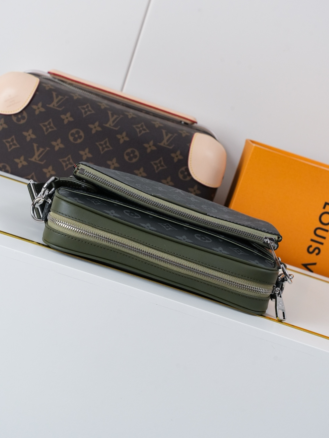 Louis Vuitton Trio Messenger Bag M28628 Monogram Eclipse - Image 5