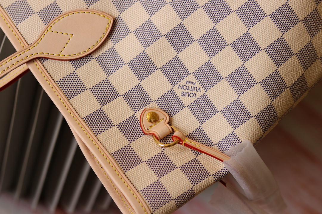 Neverfull Medium Tote Bag - Image 5