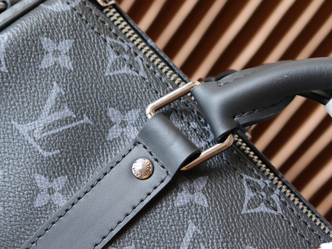 Louis Vuitton Keepall 25 Monogram Eclipse Reverse Bag - Image 5