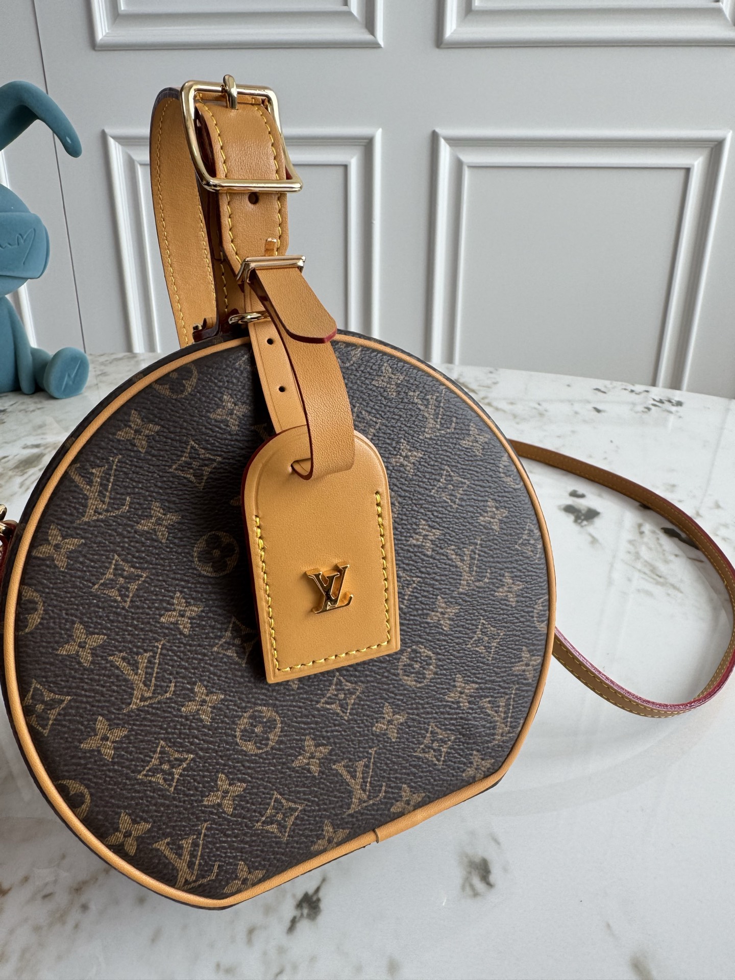 Louis Vuitton Hat Box-Inspired Mini Bag N43510 - Image 5