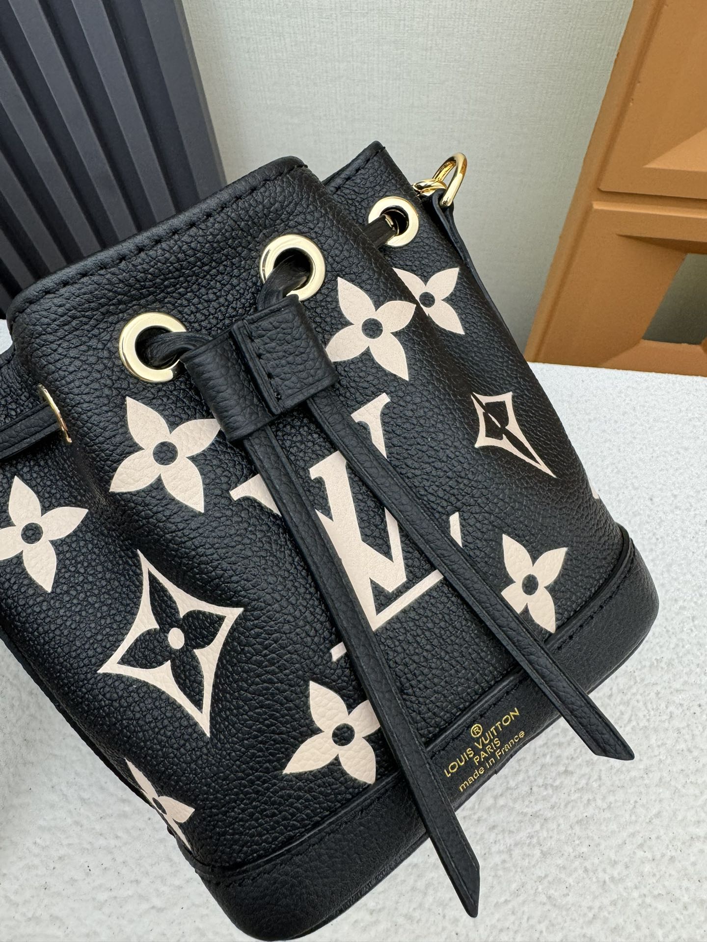 Louis Vuitton Nano Noe Bucket Bag M46291 Black Silk Print - Image 5